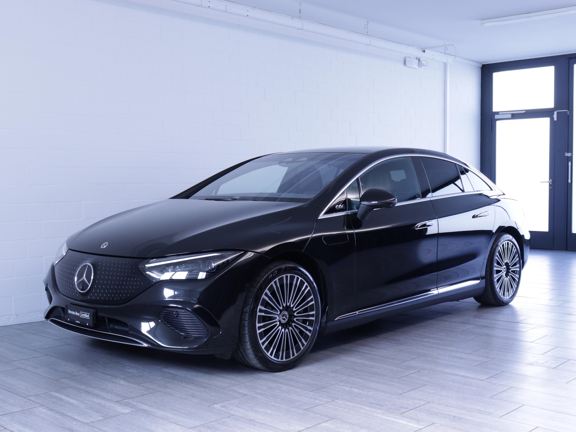 MERCEDES-BENZ EQE 350+ Electric Art Line-image-0