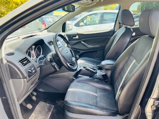 FORD Kuga 2.0 TDCi Titanium 4WD-image-9