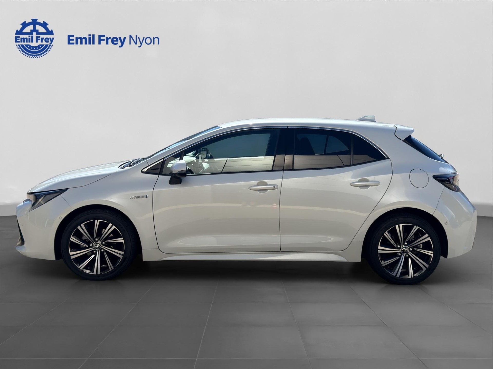 TOYOTA Corolla 1.8 HSD Trend-image-2