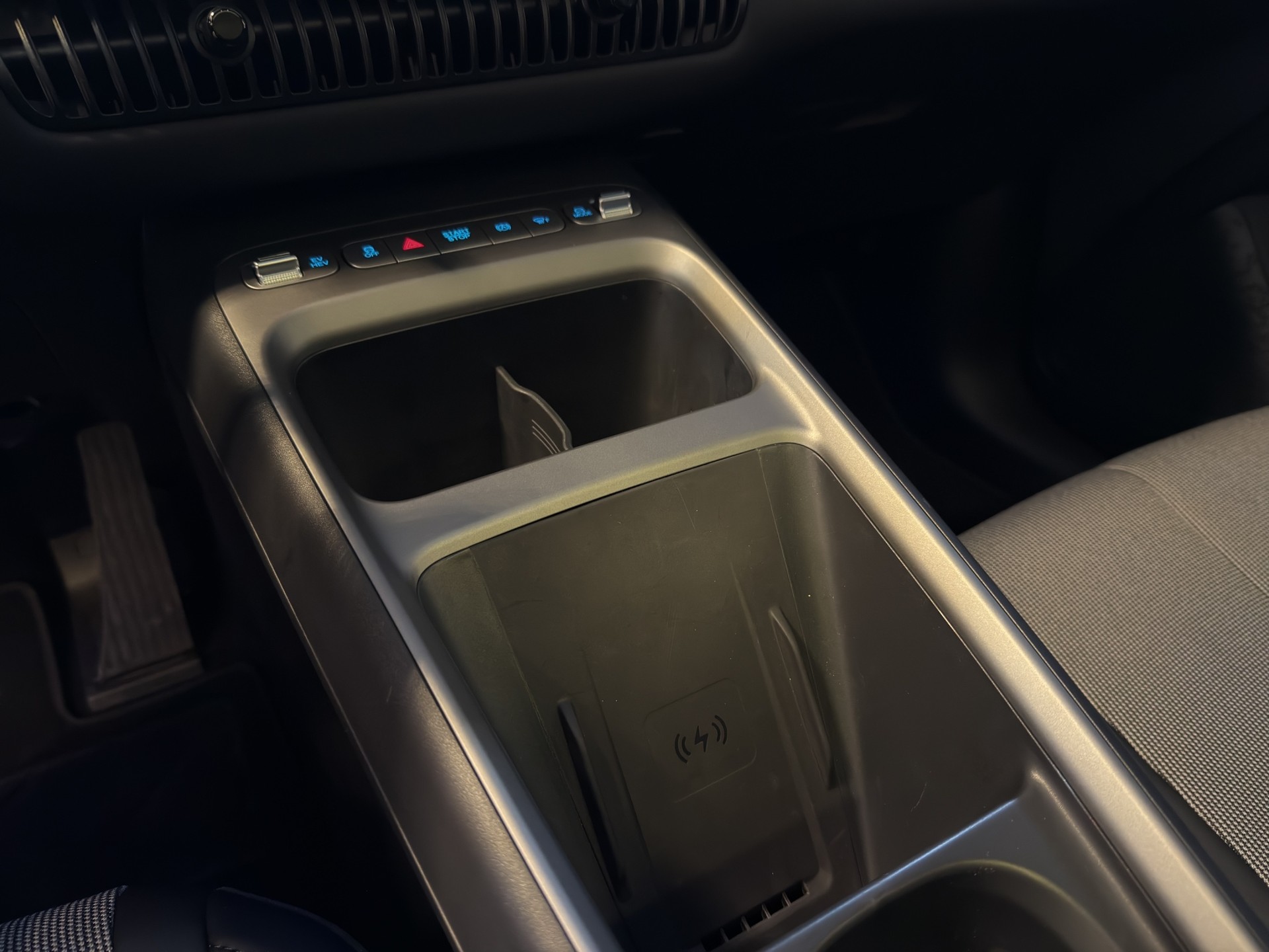 BYD Dolphin G DM-i Comfort-image-13