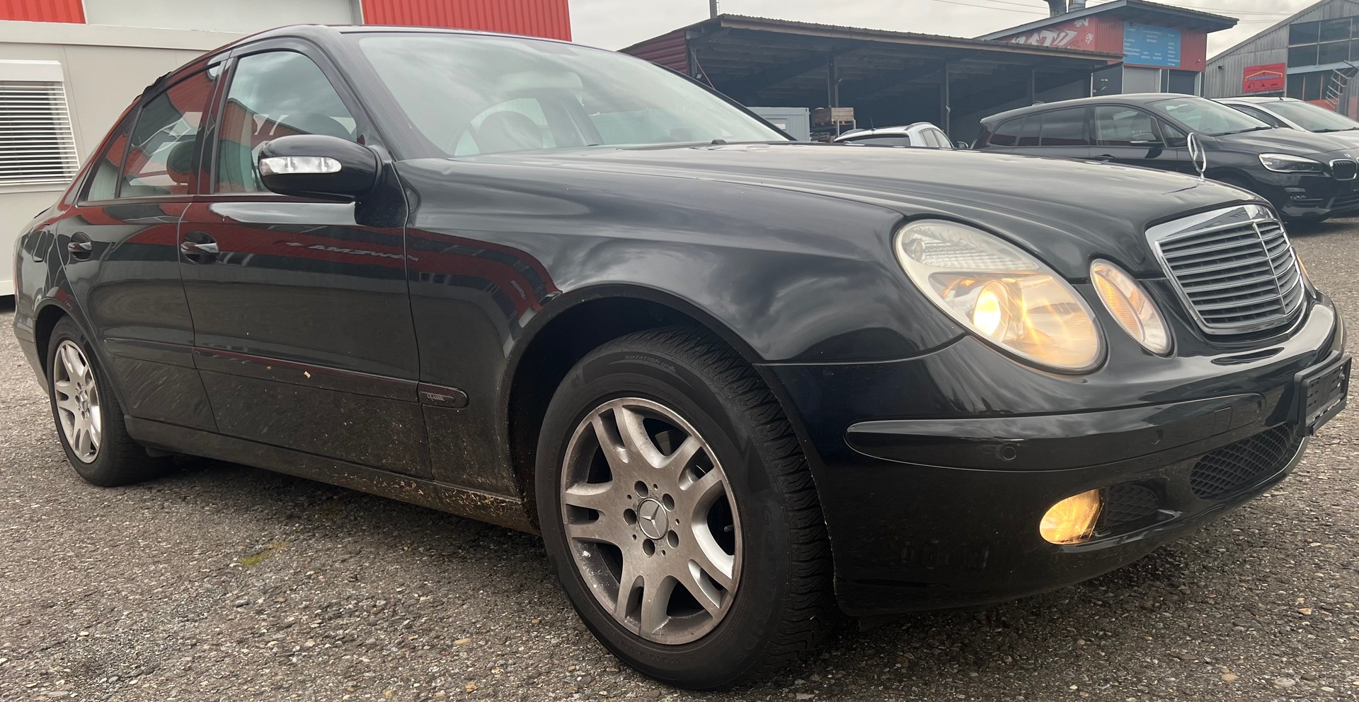MERCEDES-BENZ E 220 CDI Classic Automat Mit Hägel siehe Bilder-image-9