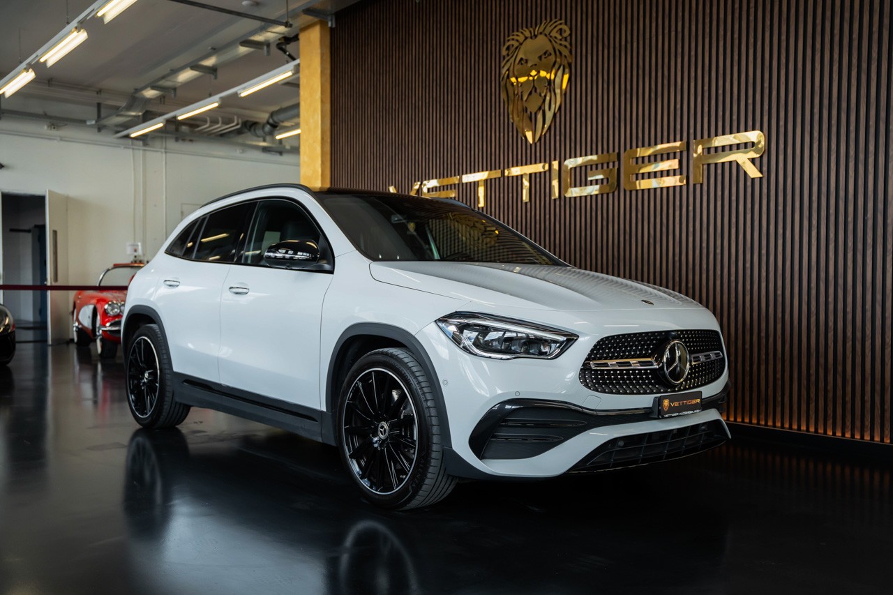 MERCEDES-BENZ GLA 250 AMG Line 8G-DCT-image-0