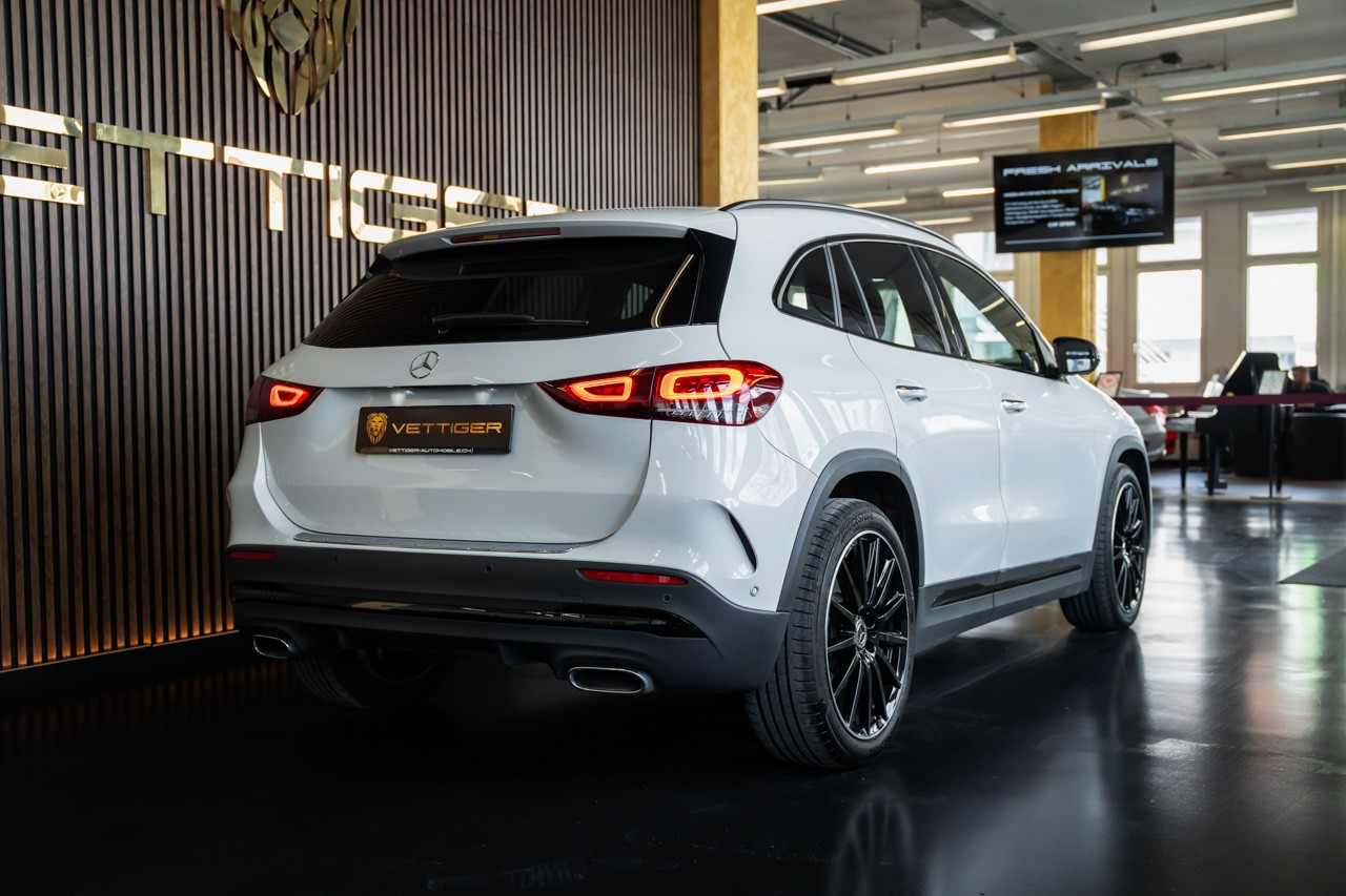 MERCEDES-BENZ GLA 250 AMG Line 8G-DCT-image-6