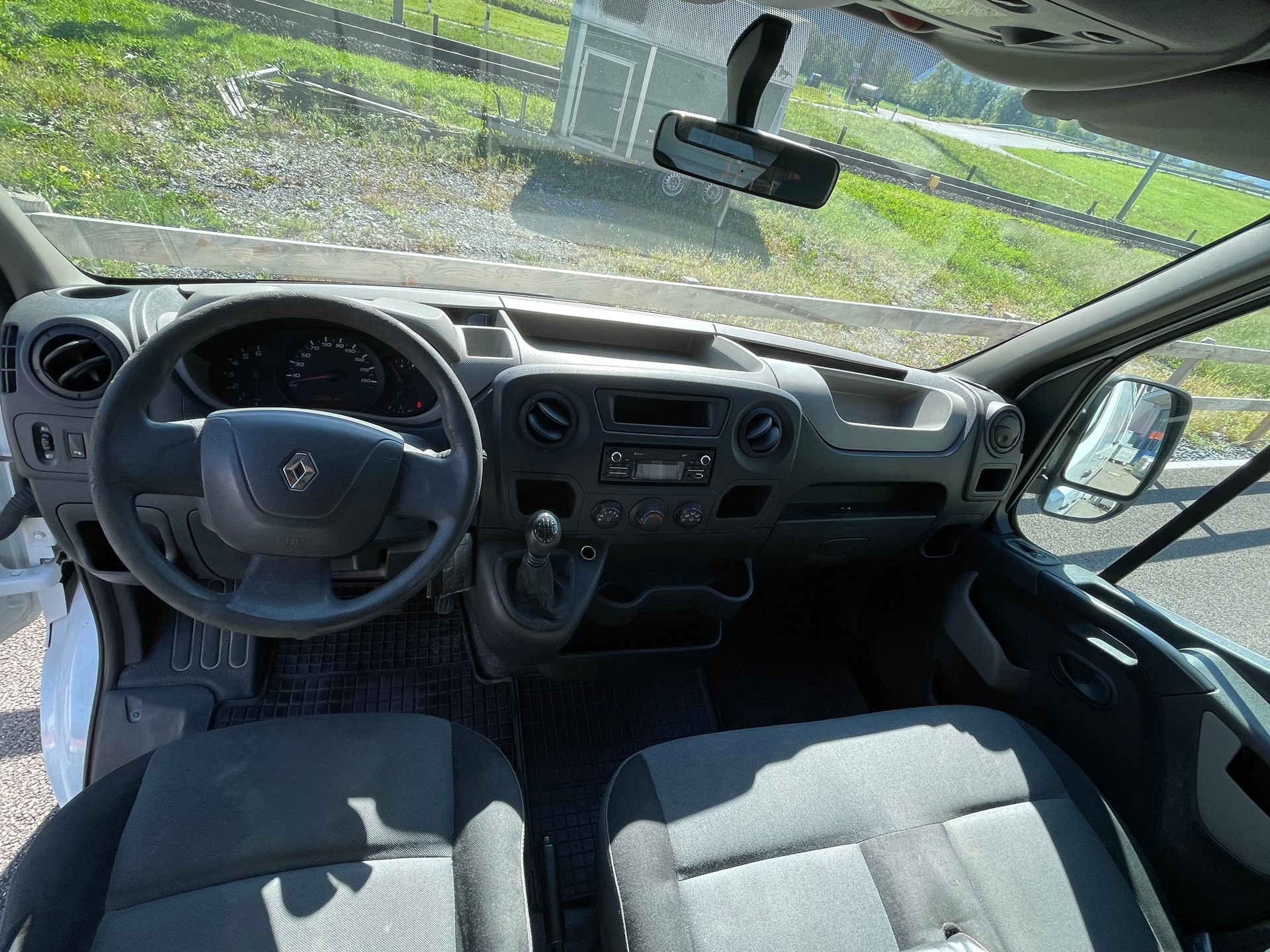 RENAULT Master T35 2.3dCi L3H3-image-13
