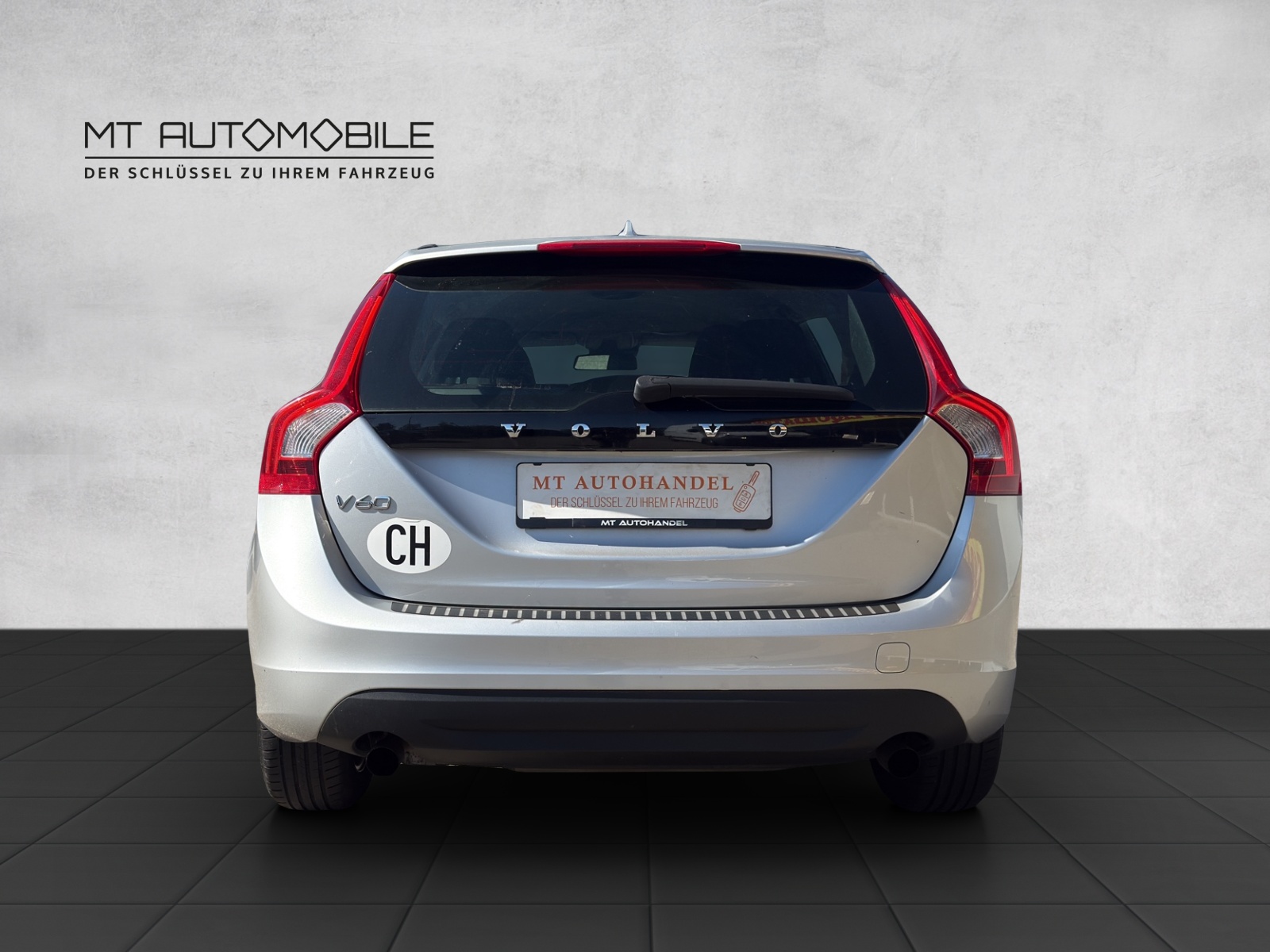 VOLVO V60 T4 Kinetic-image-4