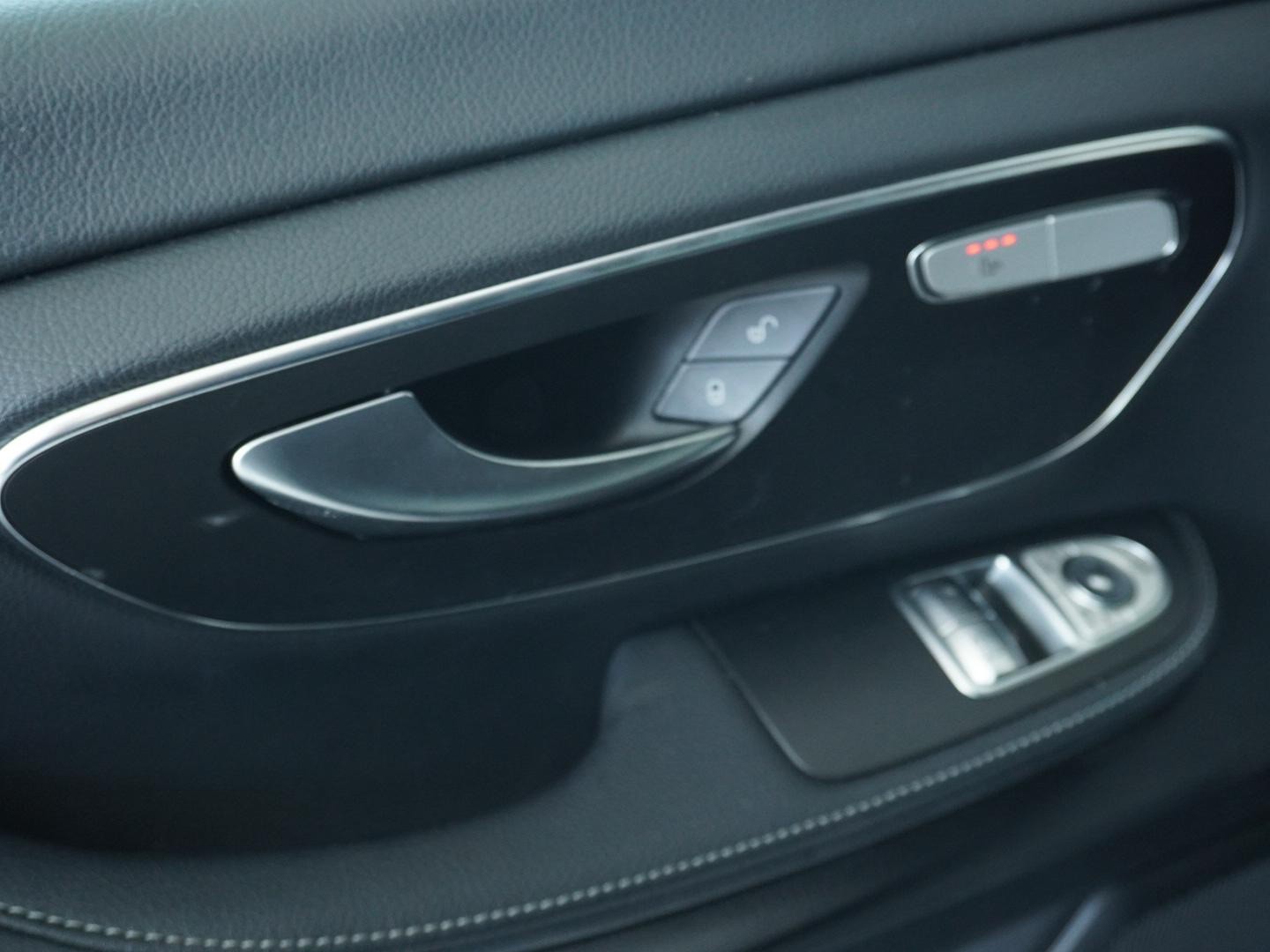 MERCEDES-BENZ V 250 d lang Avantgarde 4Matic G-Tronic-image-13