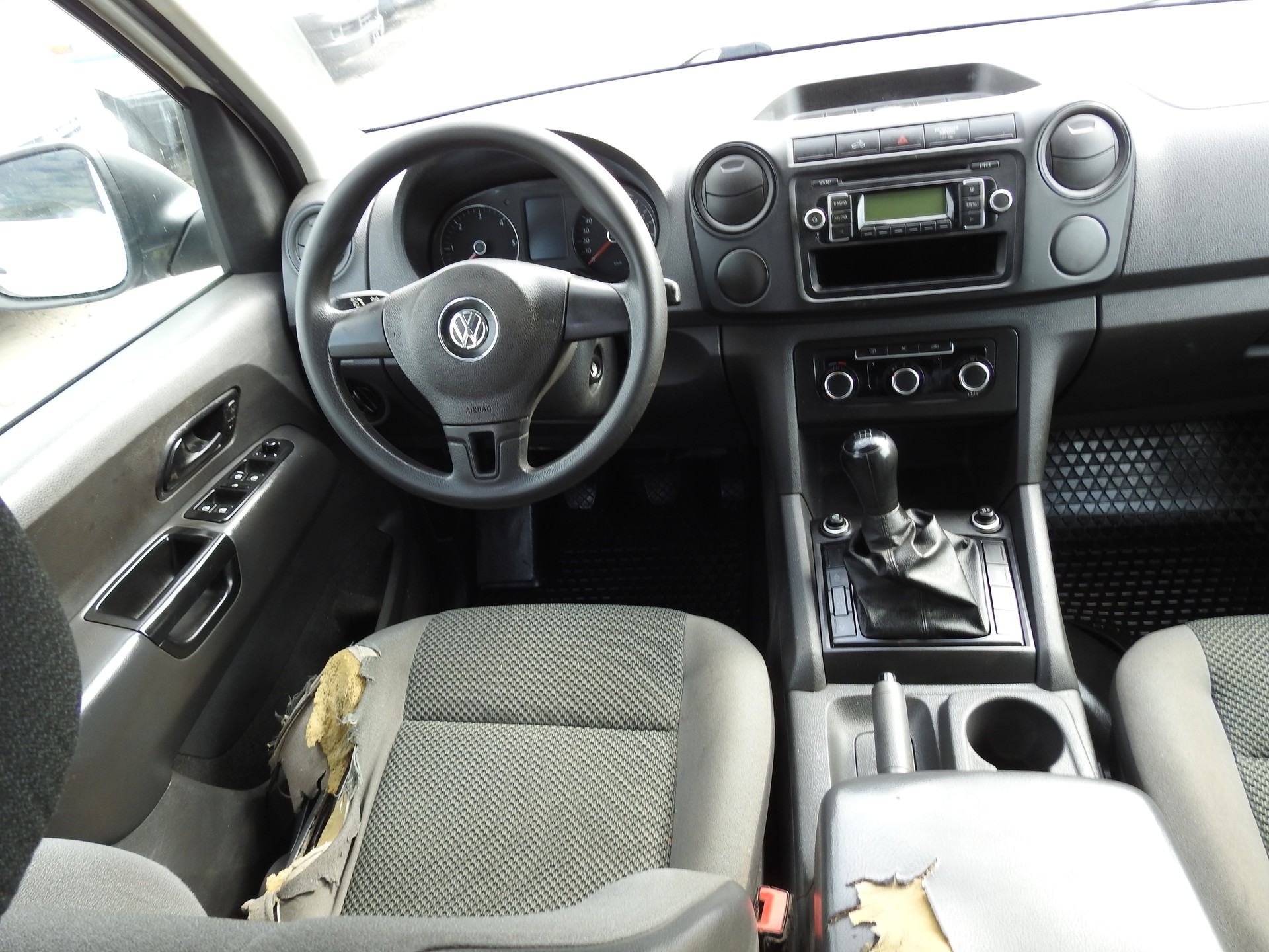 VW Amarok 2.0 BiTDI Trendline 4Motion-image-18