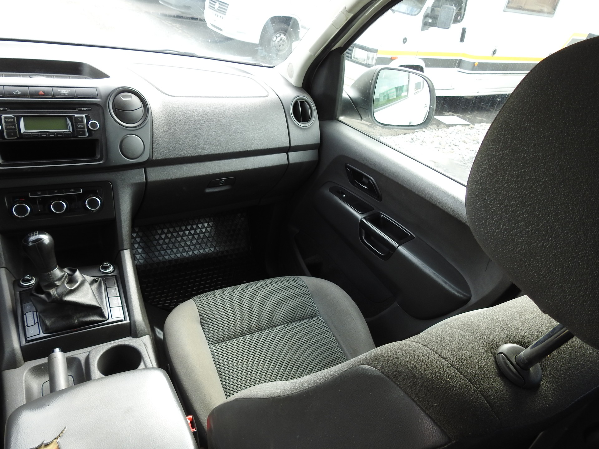 VW Amarok 2.0 BiTDI Trendline 4Motion-image-17