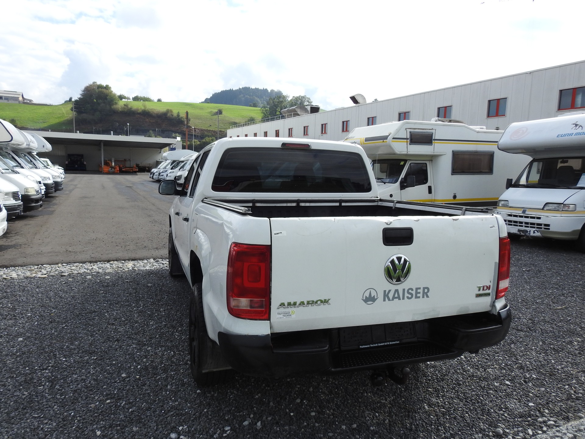 VW Amarok 2.0 BiTDI Trendline 4Motion-image-3