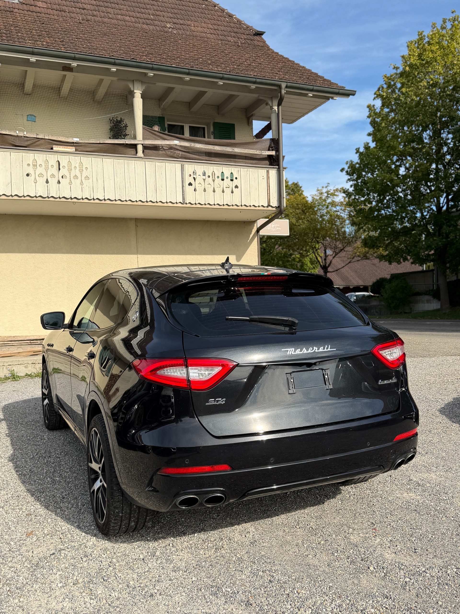 MASERATI Levante S 3.0 V6 Automatica-image-3