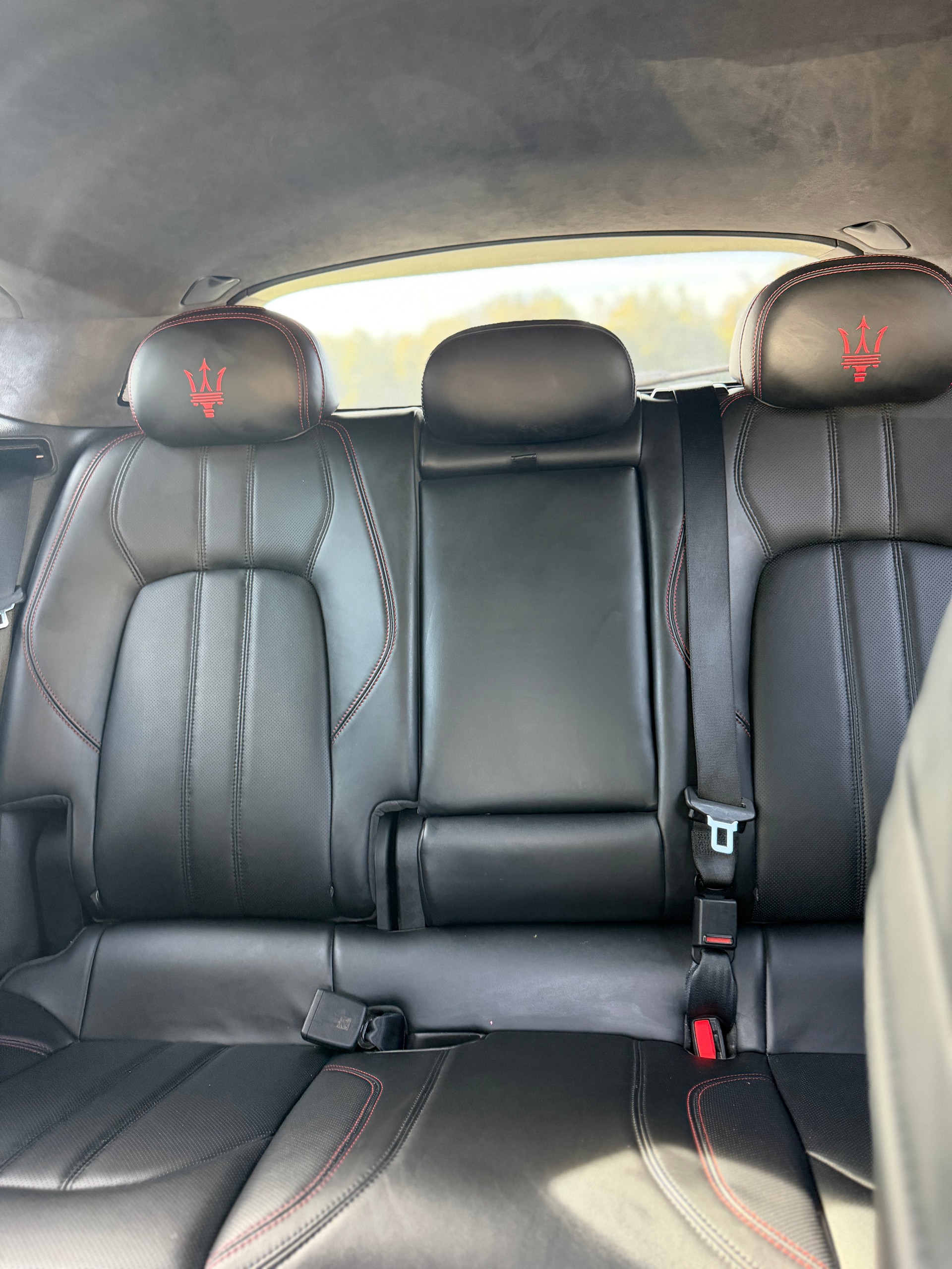 MASERATI Levante S 3.0 V6 Automatica-image-16