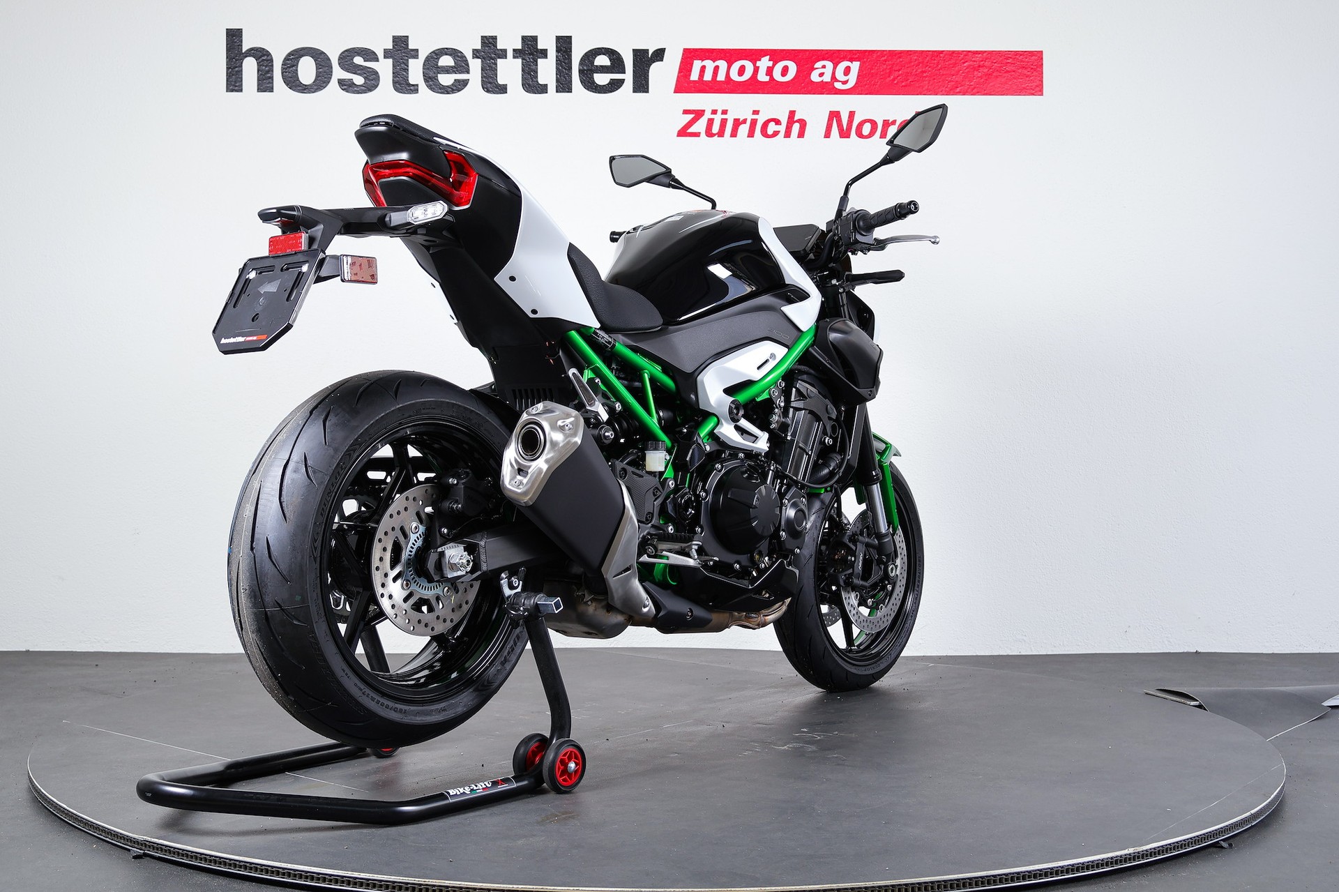 KAWASAKI Z900 70 kW-showroom-element-2