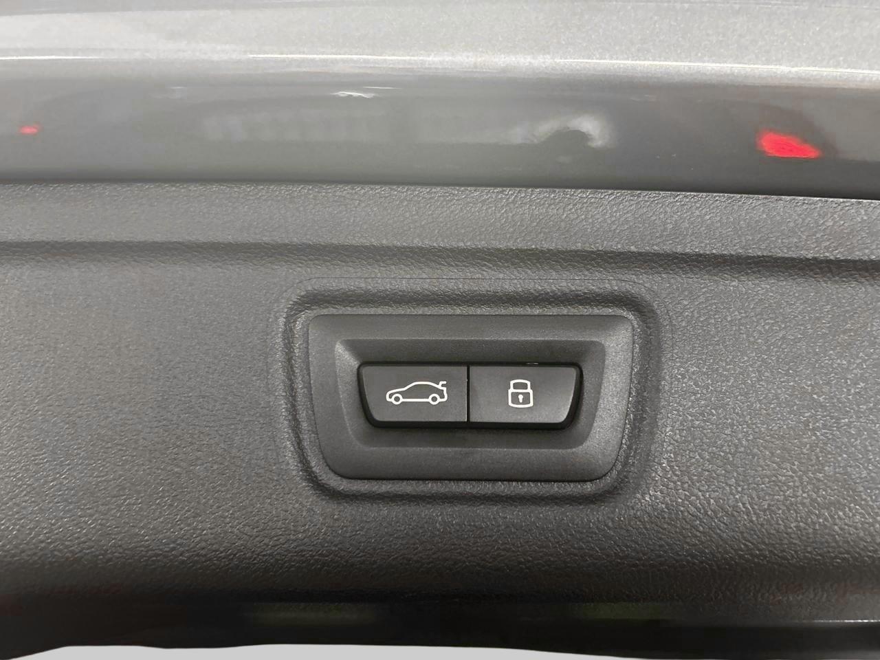 BMW 320d xDrive Tour. M Sport-image-28