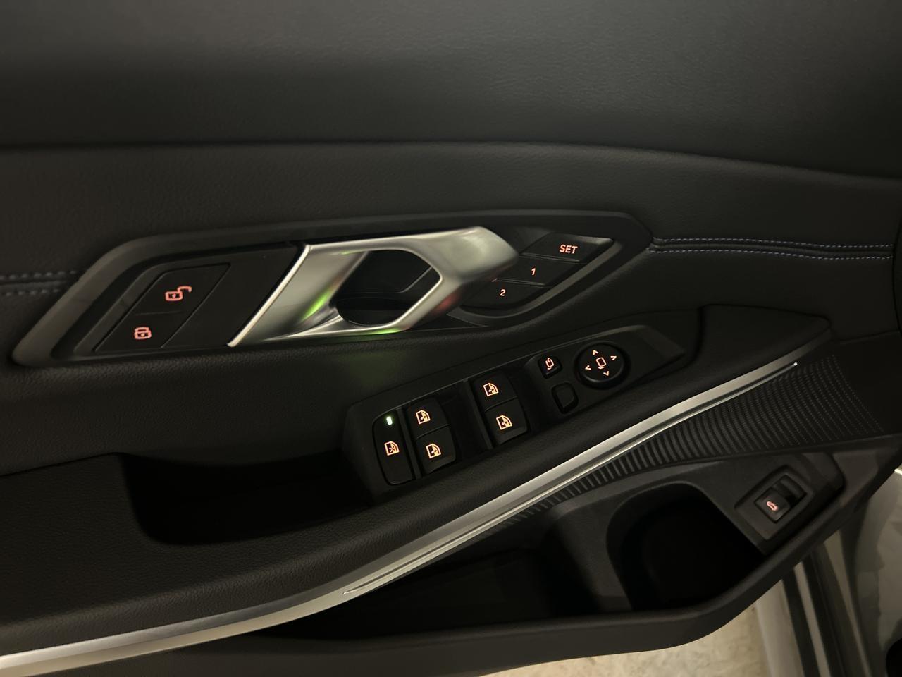 BMW 320d xDrive Tour. M Sport-image-26