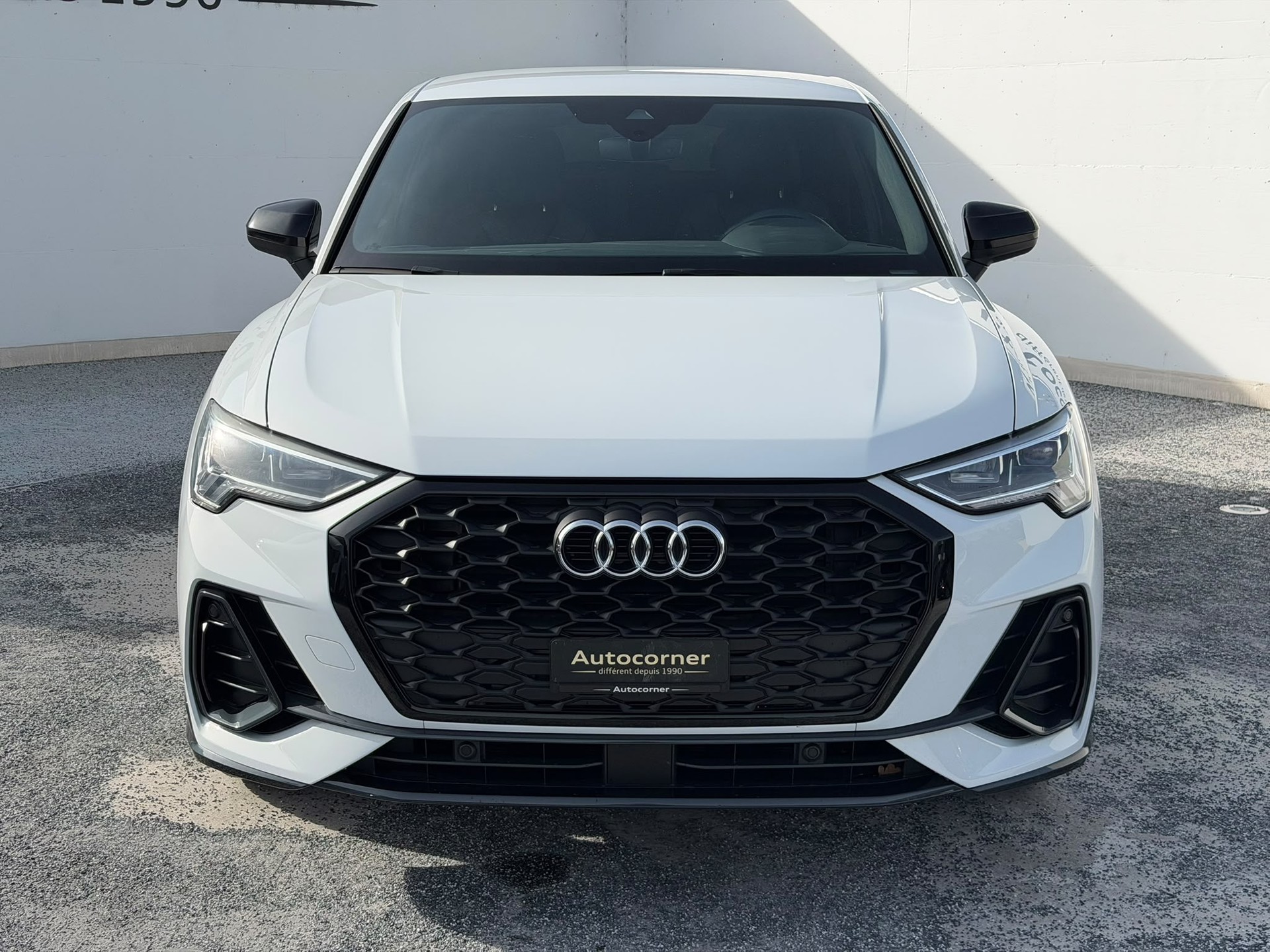 AUDI Q3 Sportback 35 TFSI Attraction S-tronic-image-2