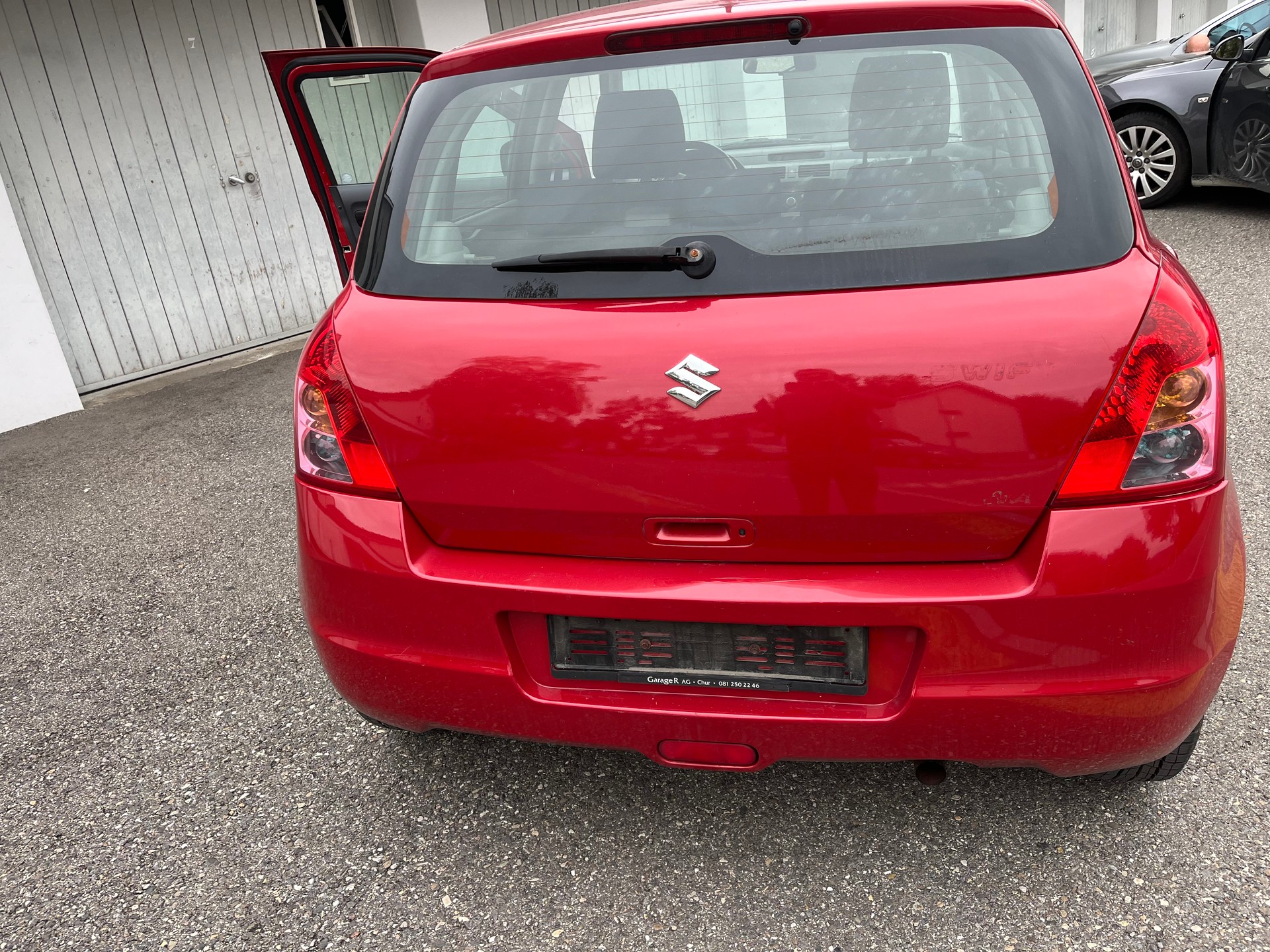 SUZUKI Swift 1.3i 16V GL 4x4-image-3
