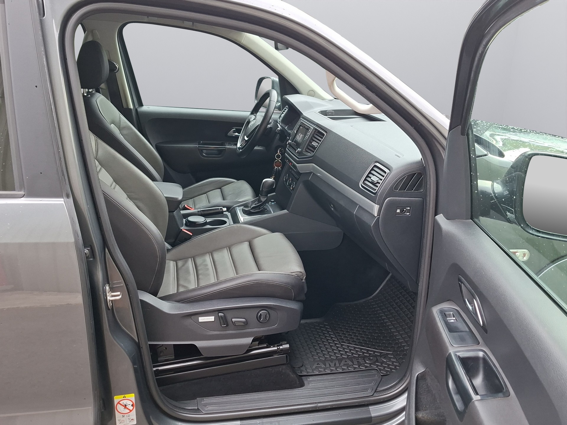VW Amarok 3.0TDI Highline 4Motion Automatic-image-17