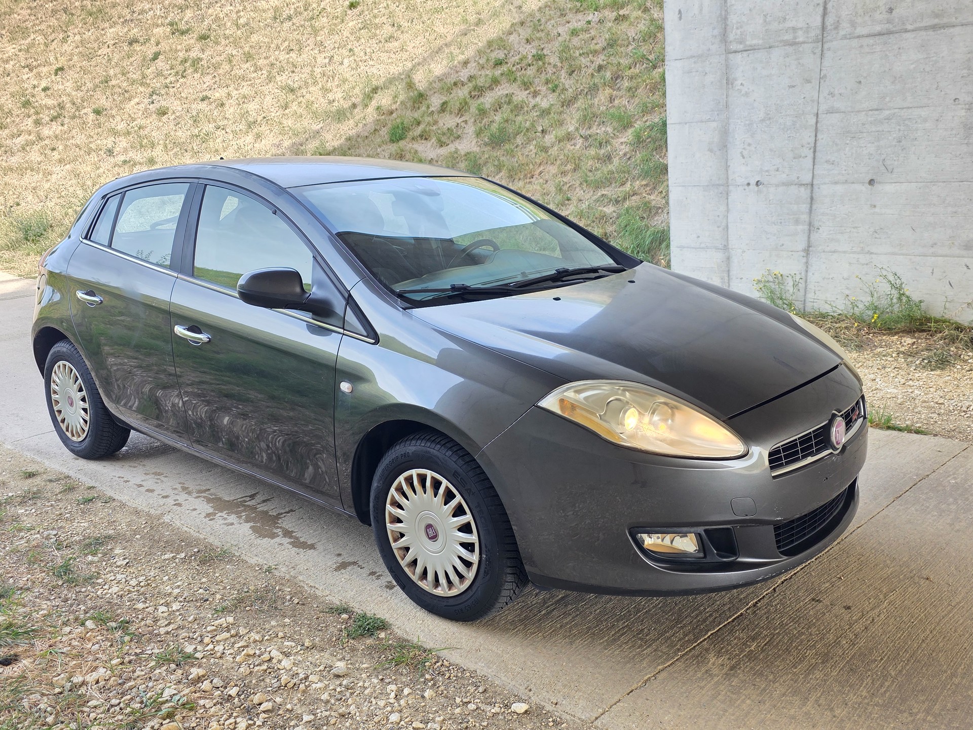 FIAT Bravo 1.9 16V JTD Emotion-image-2