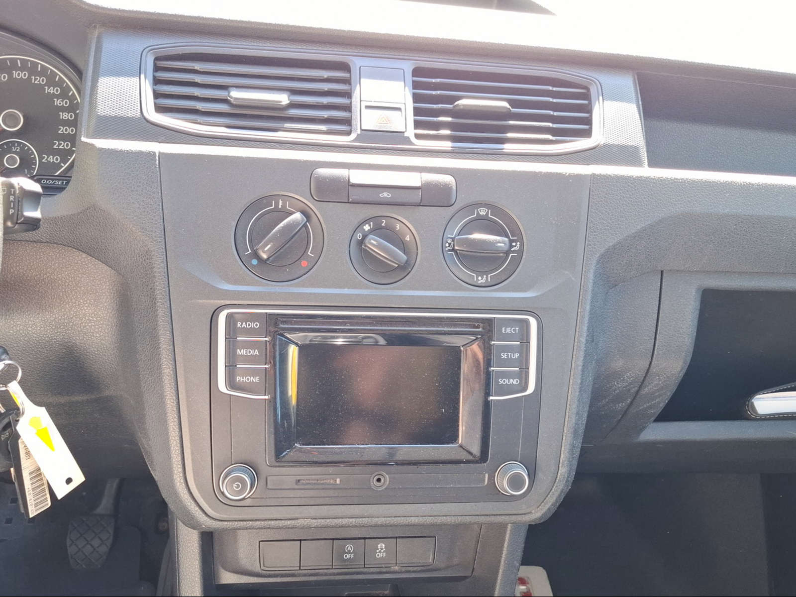 VW Caddy Maxi 2.0TDI 4Motion BlueMotion Technology-image-10