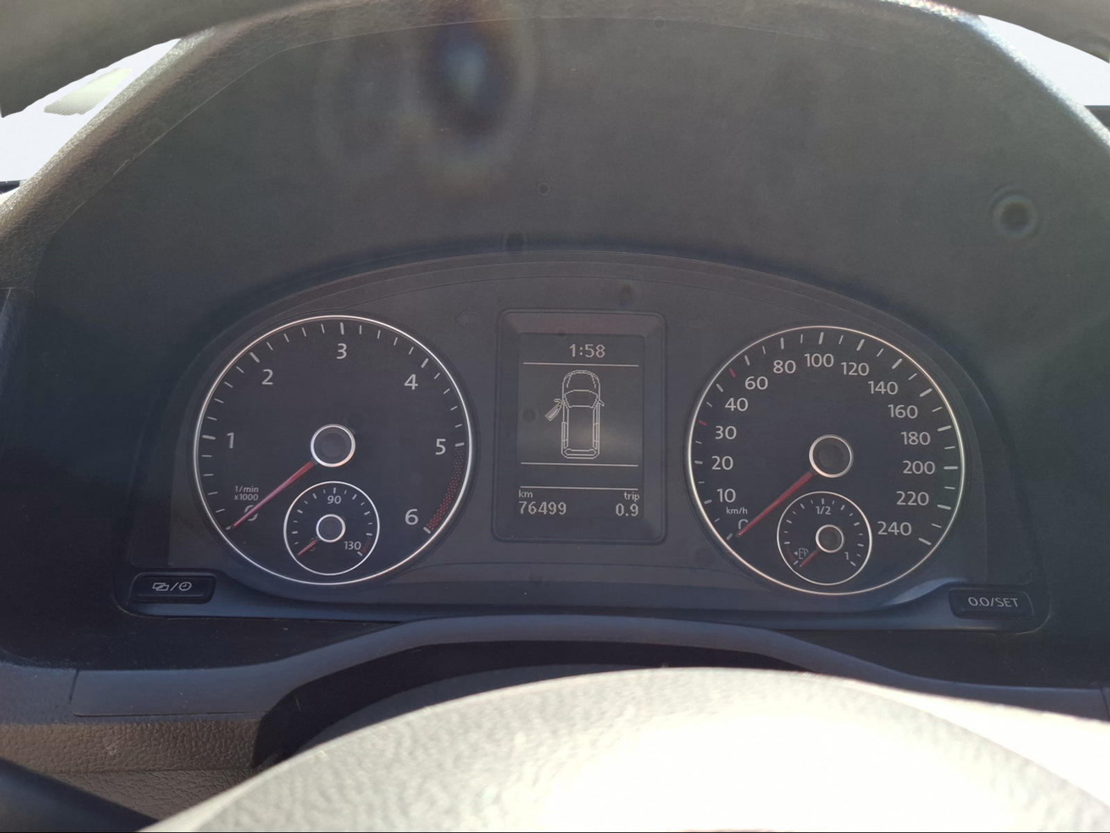VW Caddy Maxi 2.0TDI 4Motion BlueMotion Technology-image-9