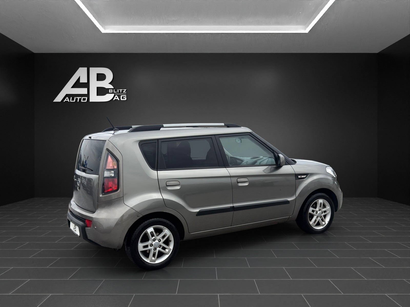 KIA Soul 1.6 CVVT Style-image-4