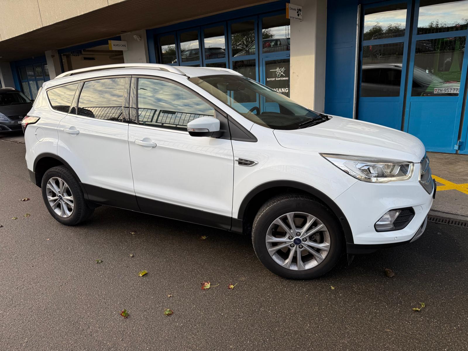 FORD Kuga 2.0 TDCi Business 2WD-image-2