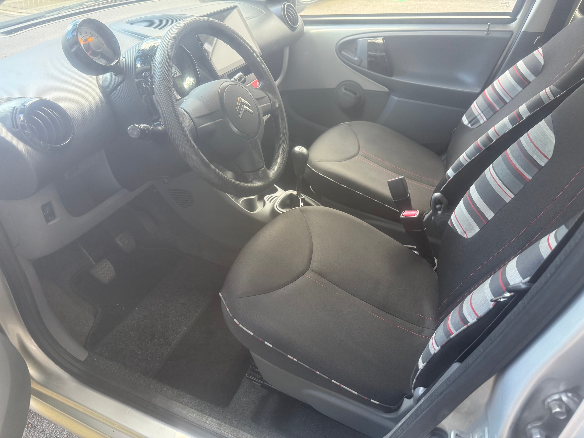 CITROEN C1 1.0i Swiss Style-image-7