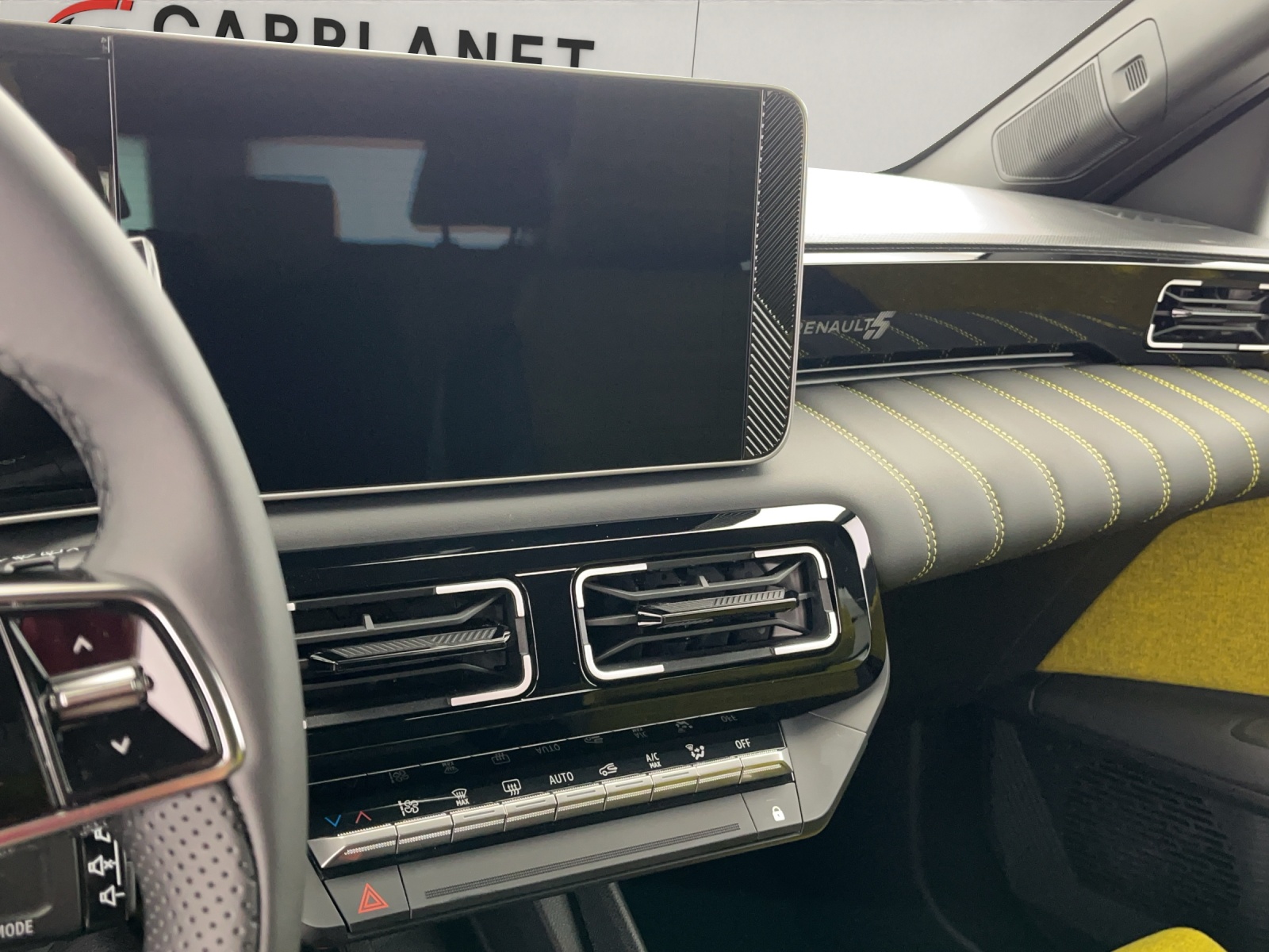 RENAULT R5 E-Tech Comfort Range iconic five-image-11