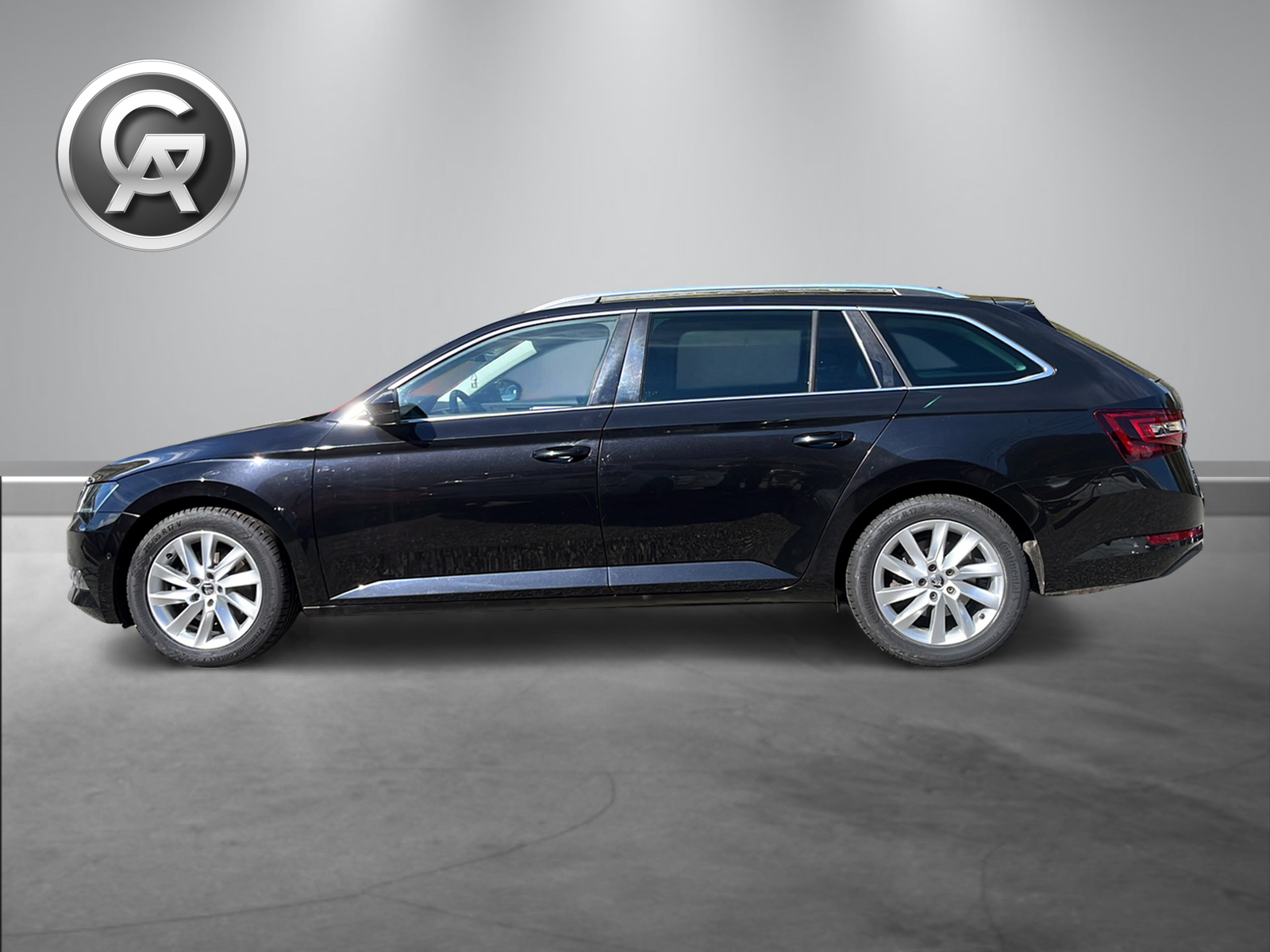 SKODA Superb Combi 2.0 TDi Style 4x4 DSG-image-9