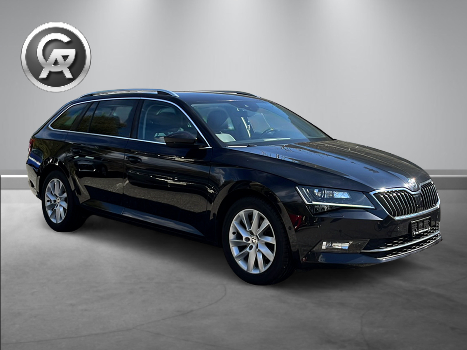 SKODA Superb Combi 2.0 TDi Style 4x4 DSG-image-0
