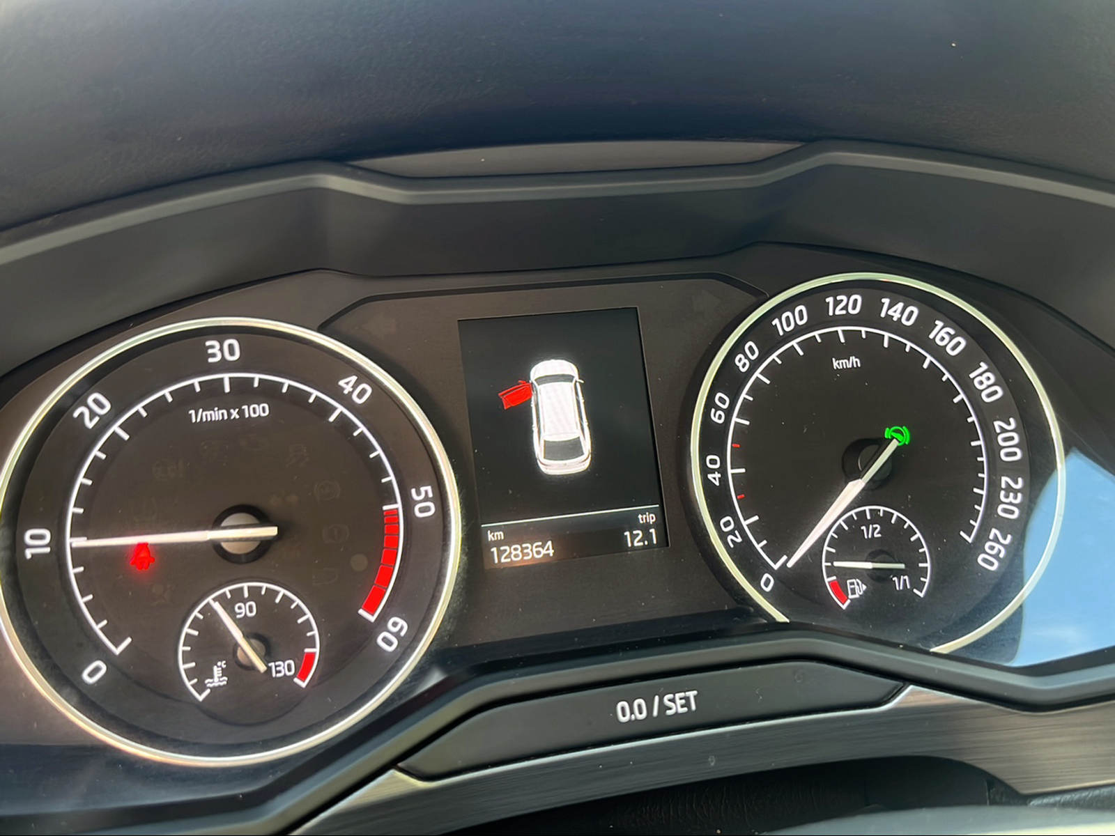 SKODA Superb Combi 2.0 TDi Style 4x4 DSG-image-3