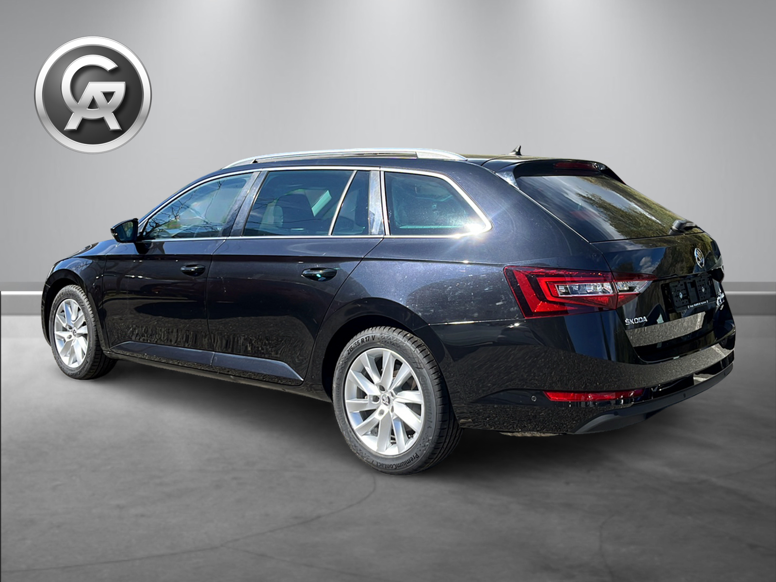 SKODA Superb Combi 2.0 TDi Style 4x4 DSG-image-14