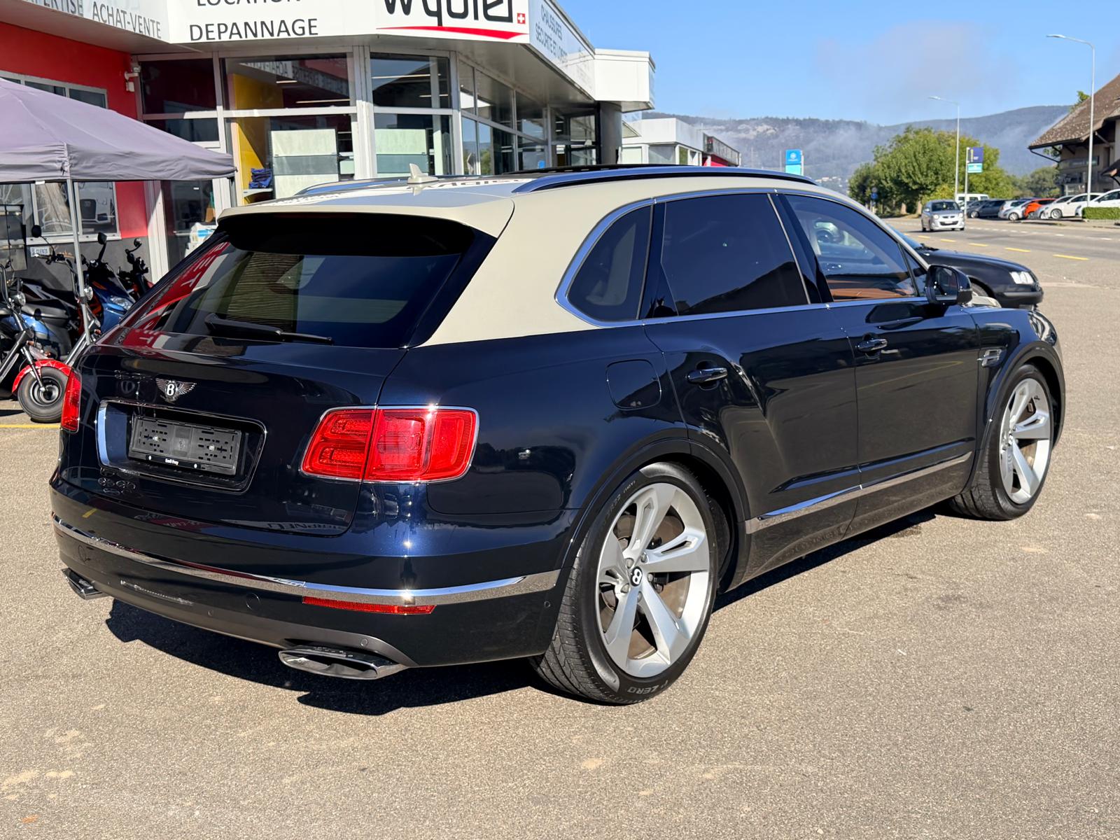 BENTLEY Bentayga W12-image-3