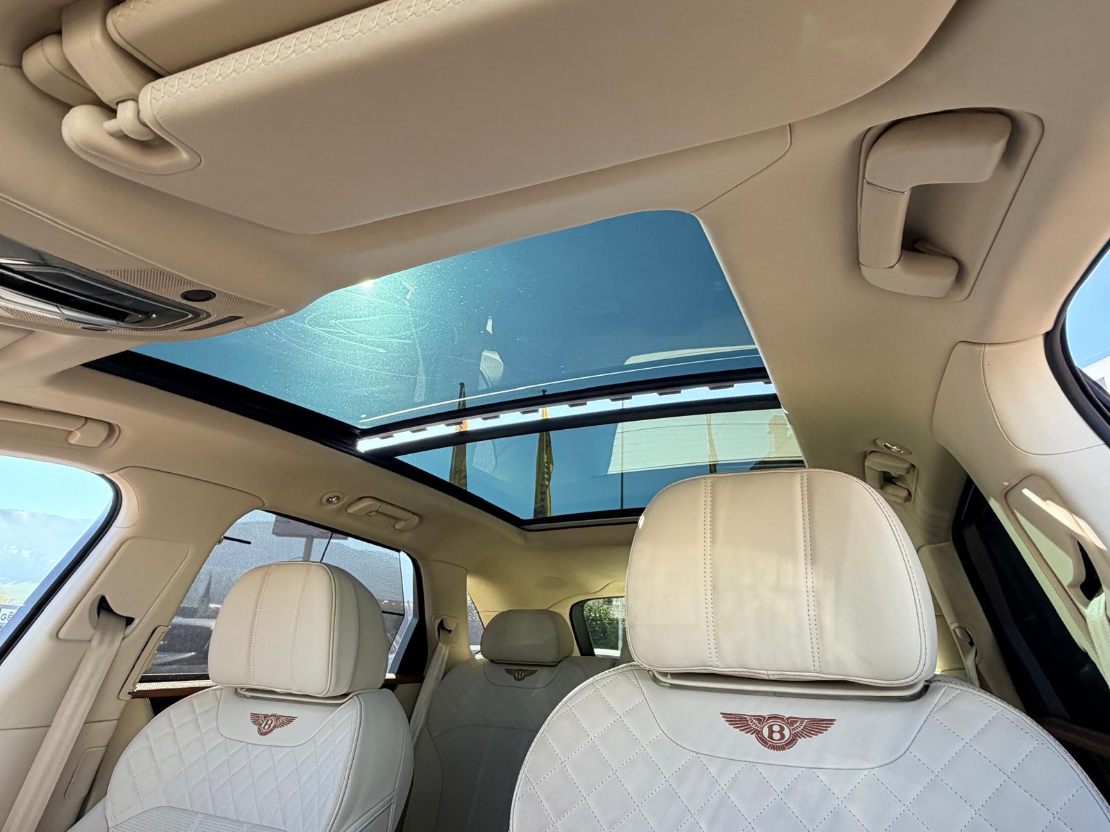 BENTLEY Bentayga W12-image-11