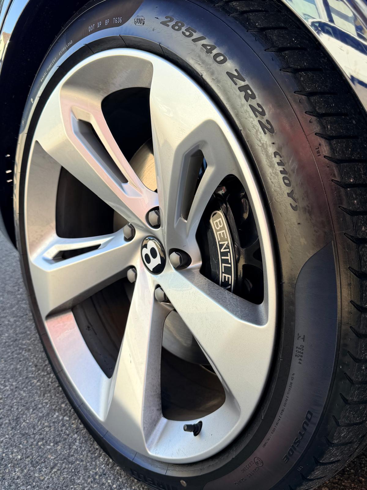 BENTLEY Bentayga W12-image-6