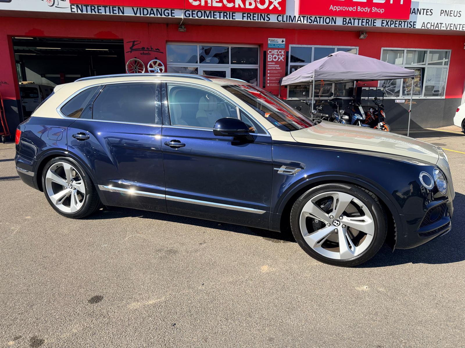BENTLEY Bentayga W12-image-2