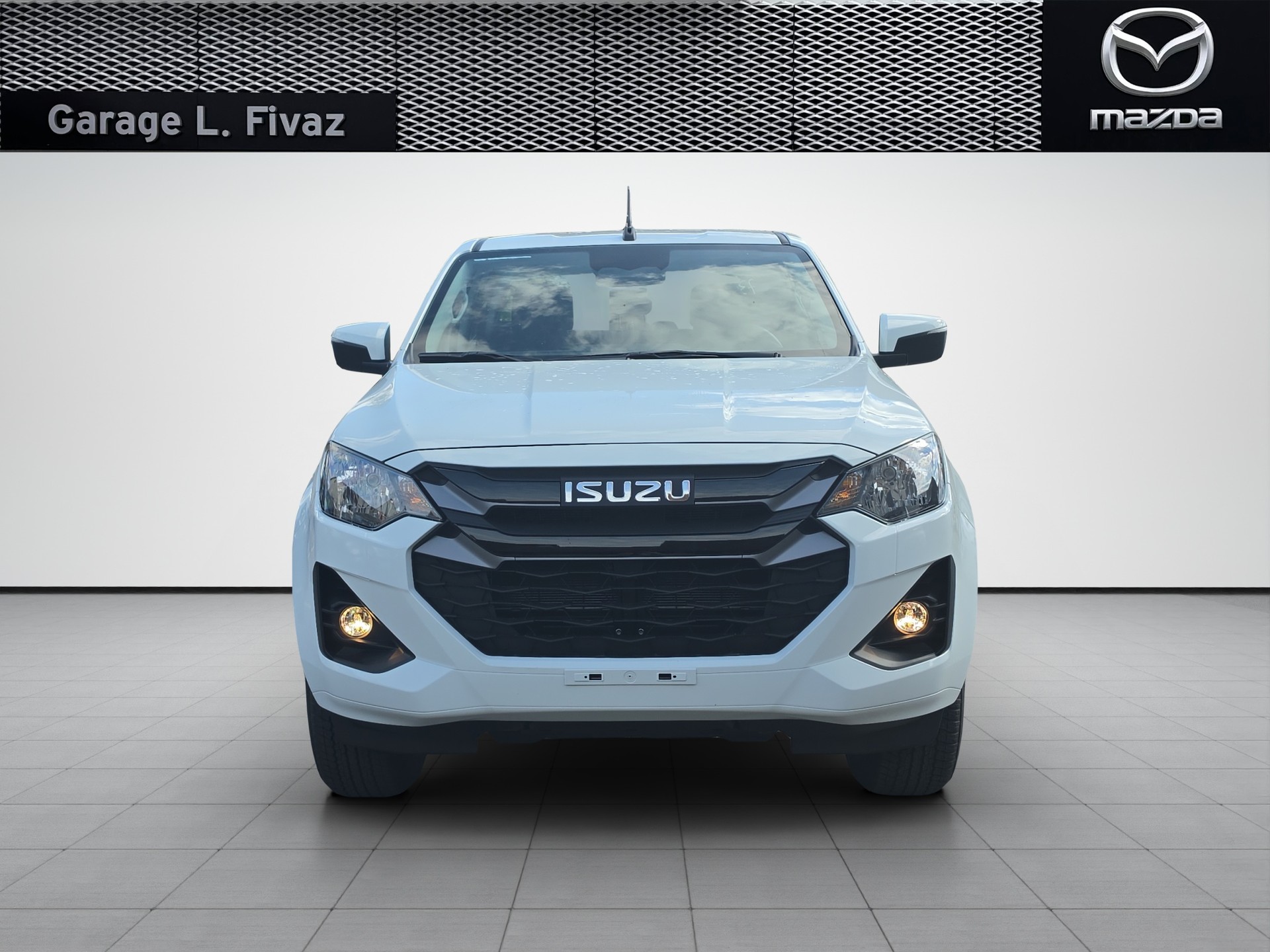 ISUZU D-MAX 1.9 CrewCab N60B 4x4-image-6