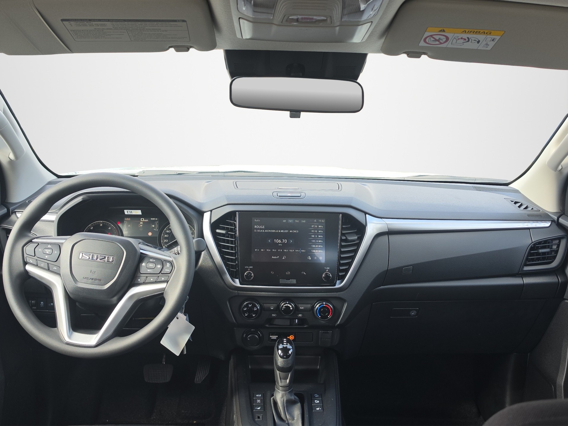 ISUZU D-MAX 1.9 CrewCab N60B 4x4-image-10
