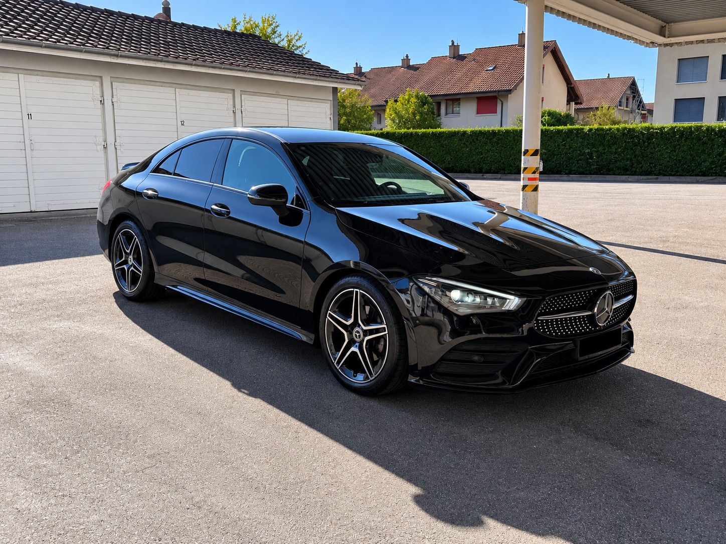 MERCEDES-BENZ CLA 200 AMG Line 7G-DCT-image-3
