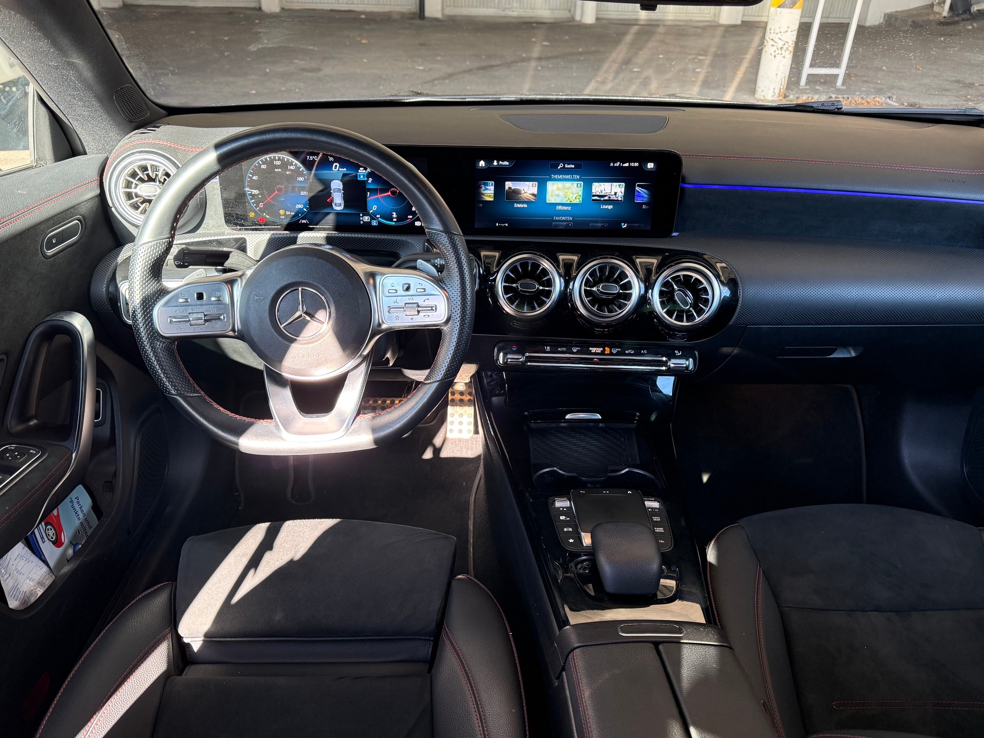 MERCEDES-BENZ CLA 200 AMG Line 7G-DCT-image-10