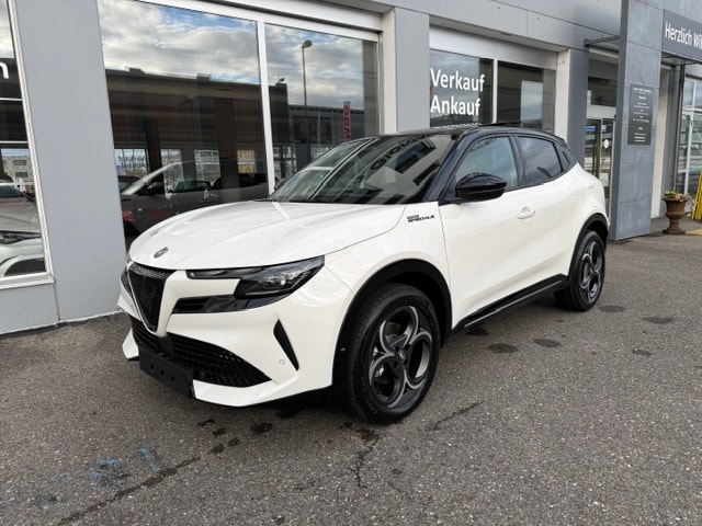 ALFA ROMEO Junior 1.2 48V Hybrid Sport Speciale Tech Sky MY26-image-3