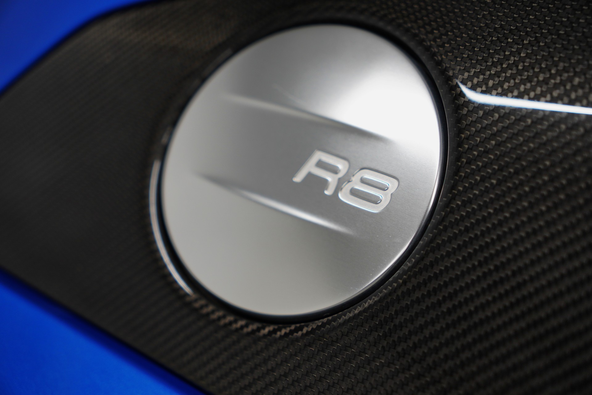 AUDI R8 Coupé 5.2 plus S-Tronic-image-24