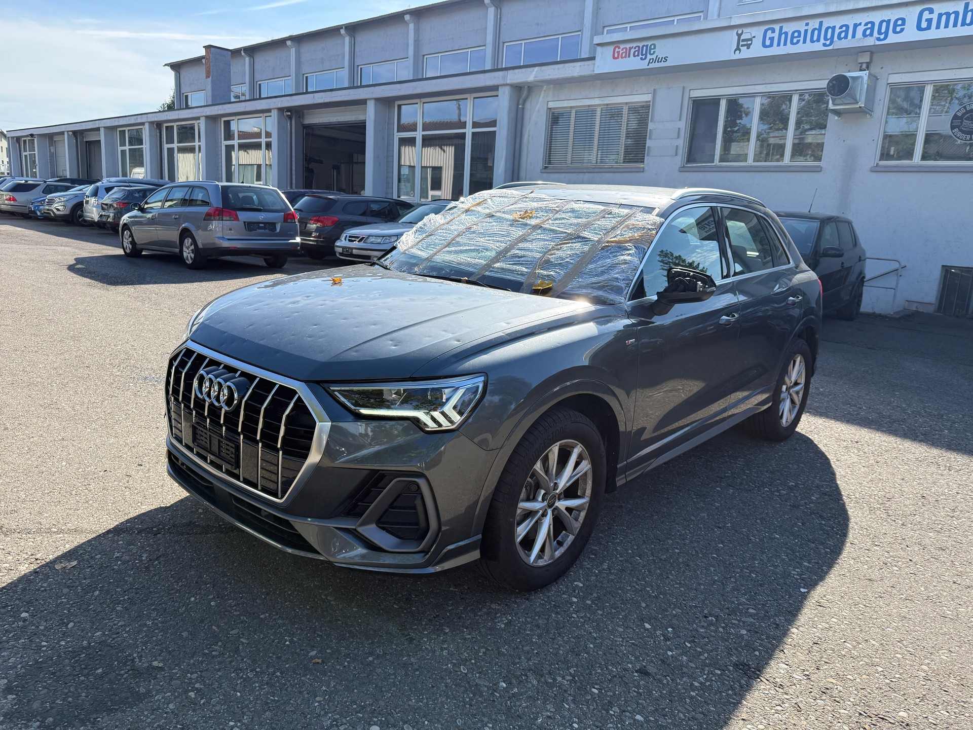 AUDI Q3 40 TFSI S line quattro S-tronic-image-0