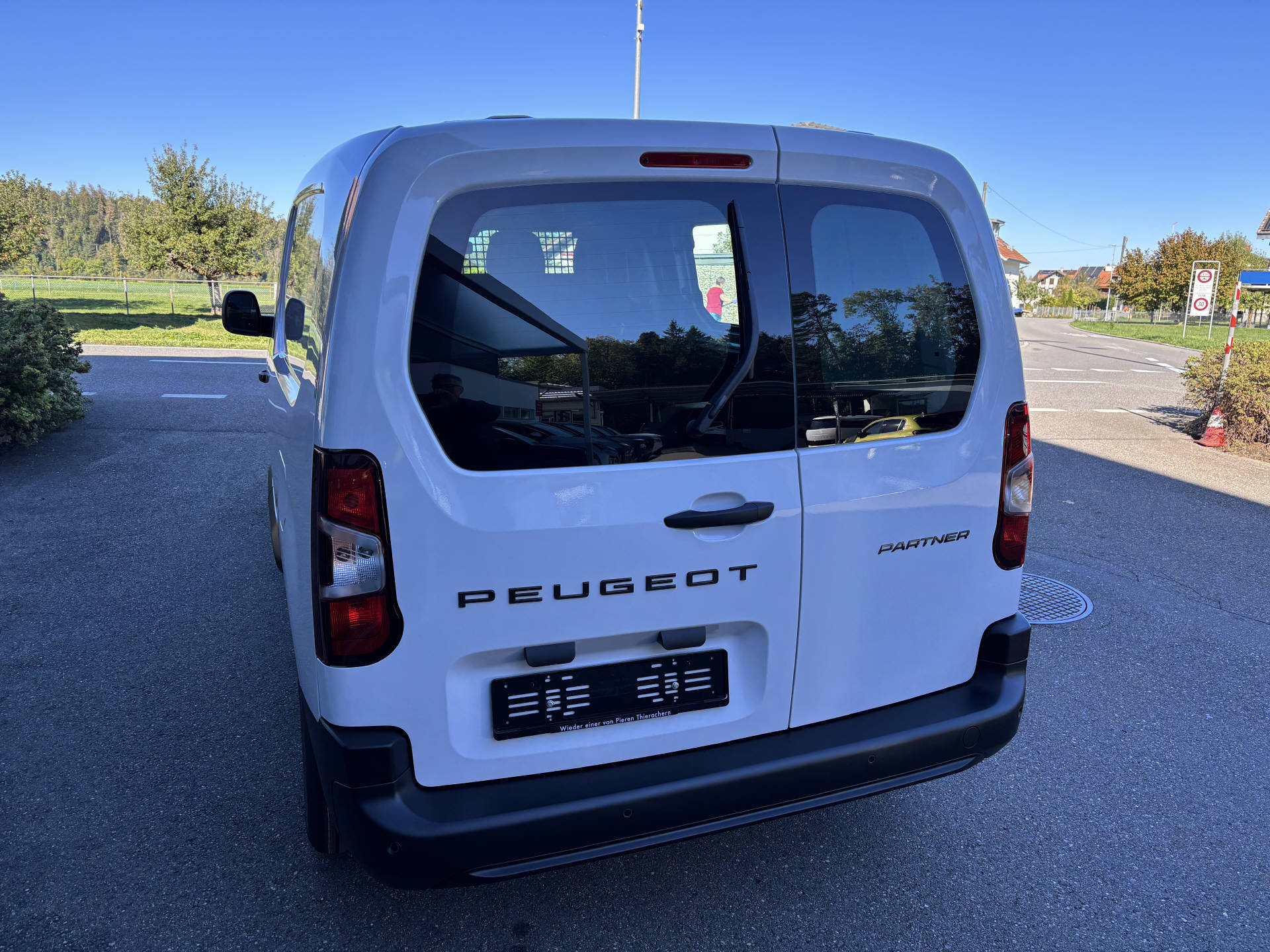 PEUGEOT Partner Kaw. 1000 Long 1.5 BlueHDI 130 S/S-image-2