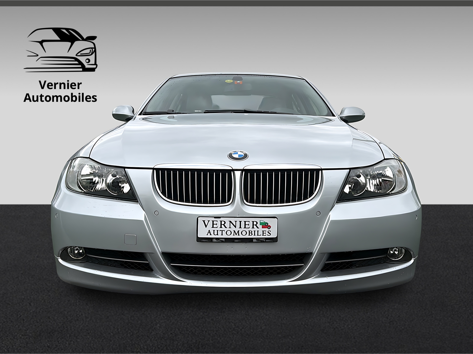 BMW 330i-image-1