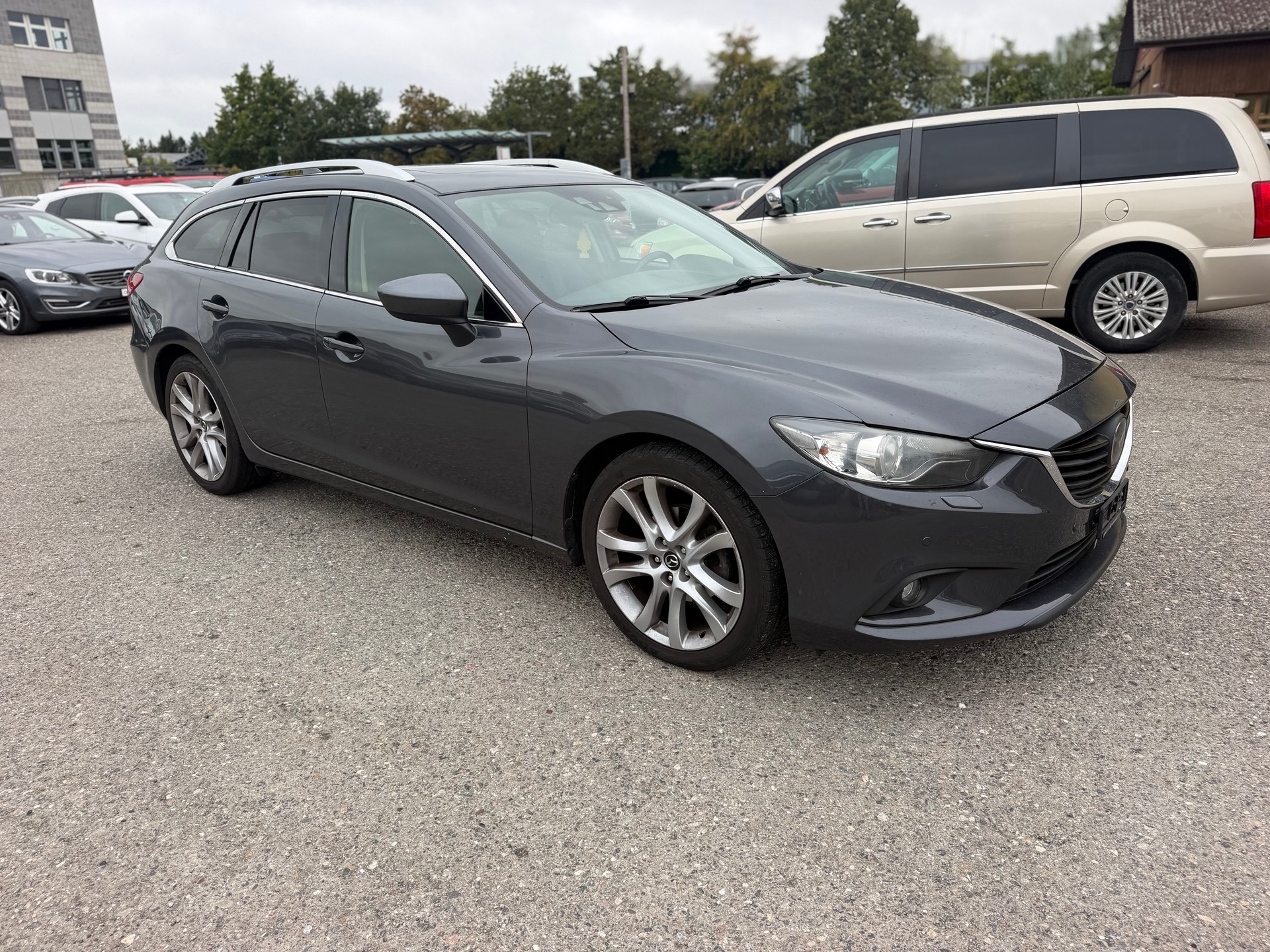 MAZDA 6 Sportwagon 2.2 D 16V HP Revolution Automatic-showroom-element-2