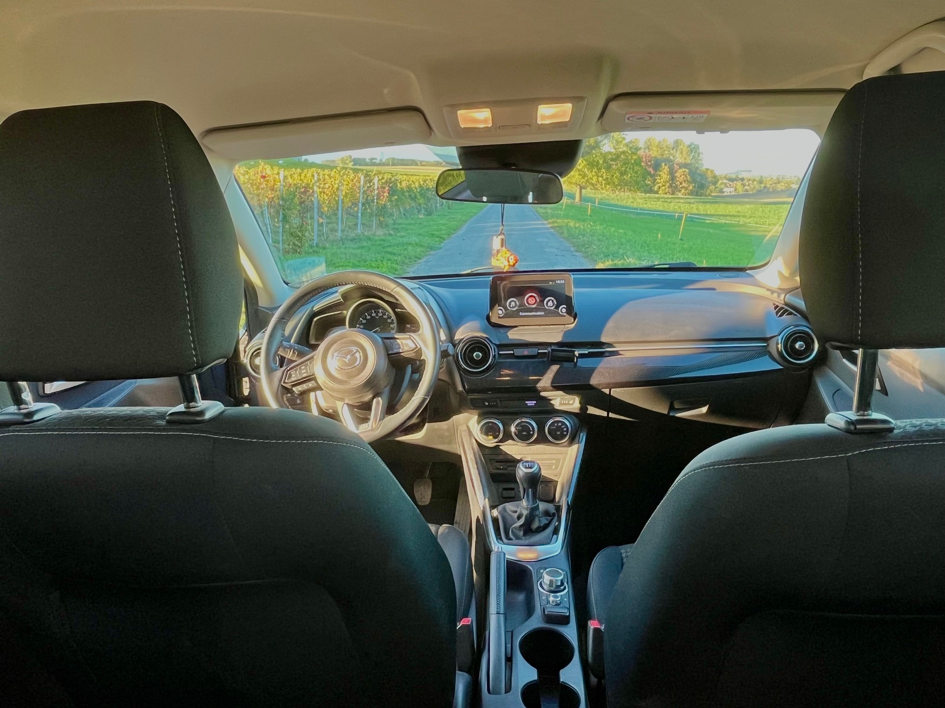 MAZDA 1.5 90 Ambition Plus-image-5