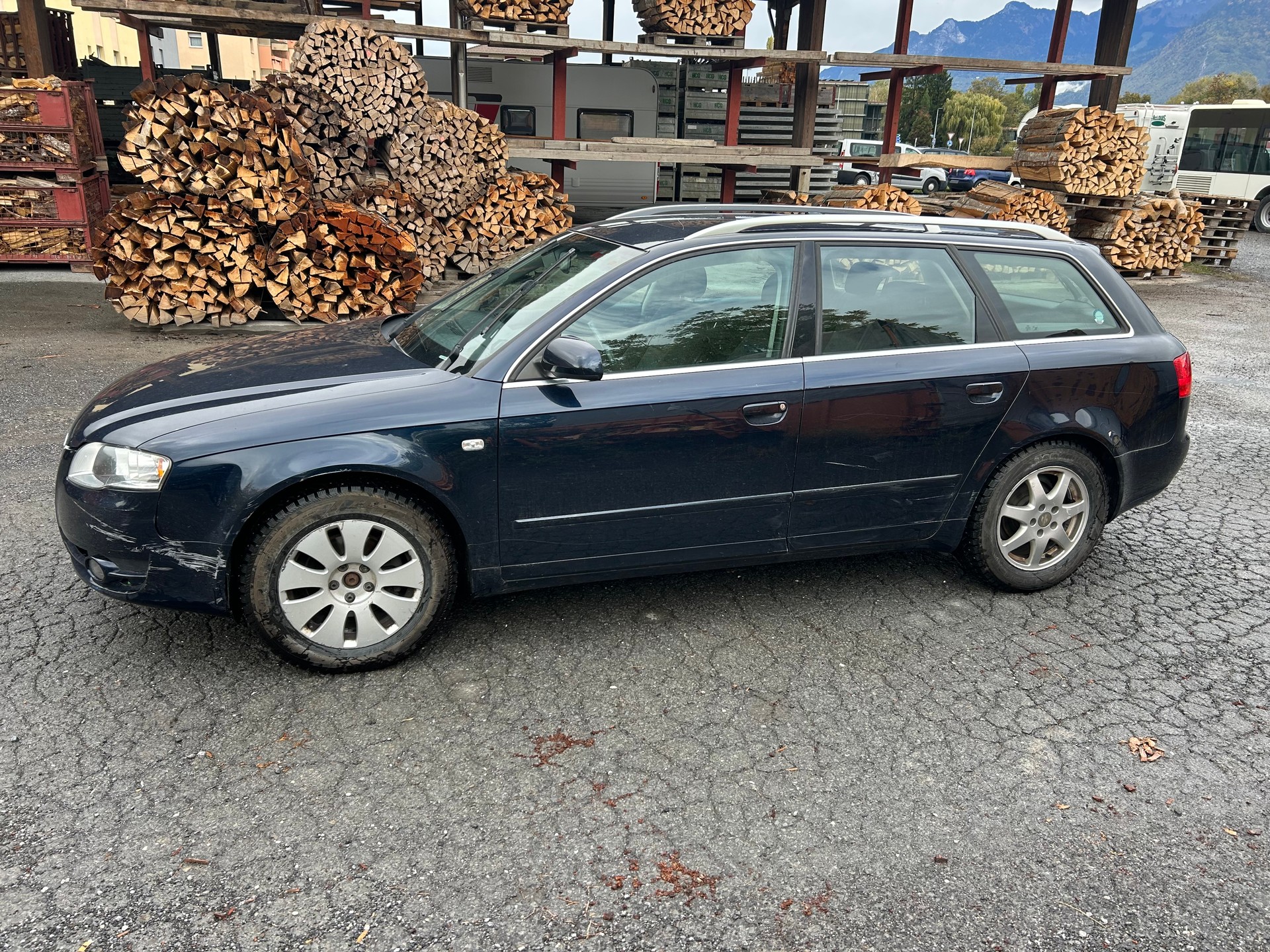 AUDI A4 Avant 2.0 TDI-image-1
