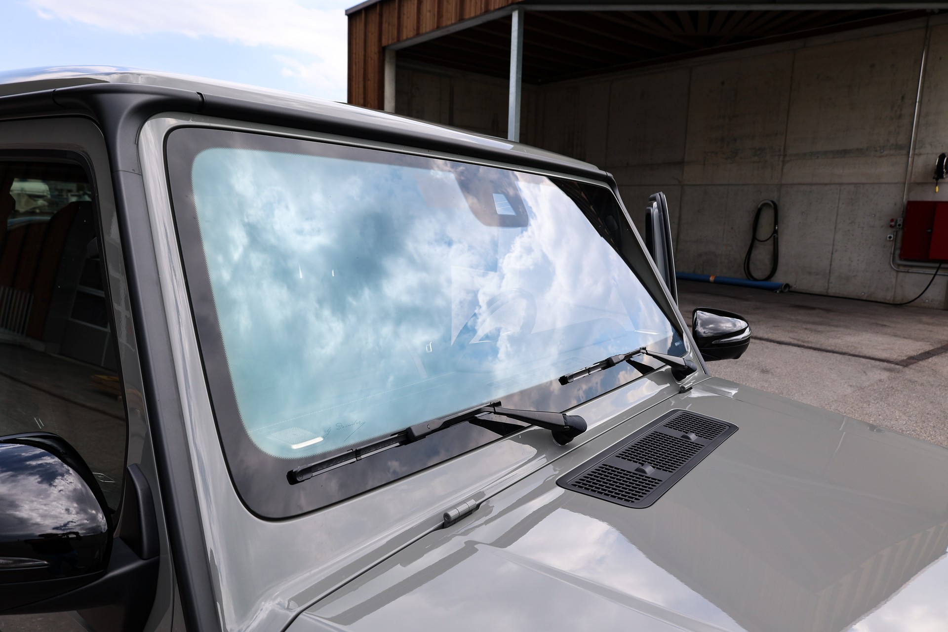 MERCEDES-BENZ G 350 d AMG Line 9G-Tronic-image-15