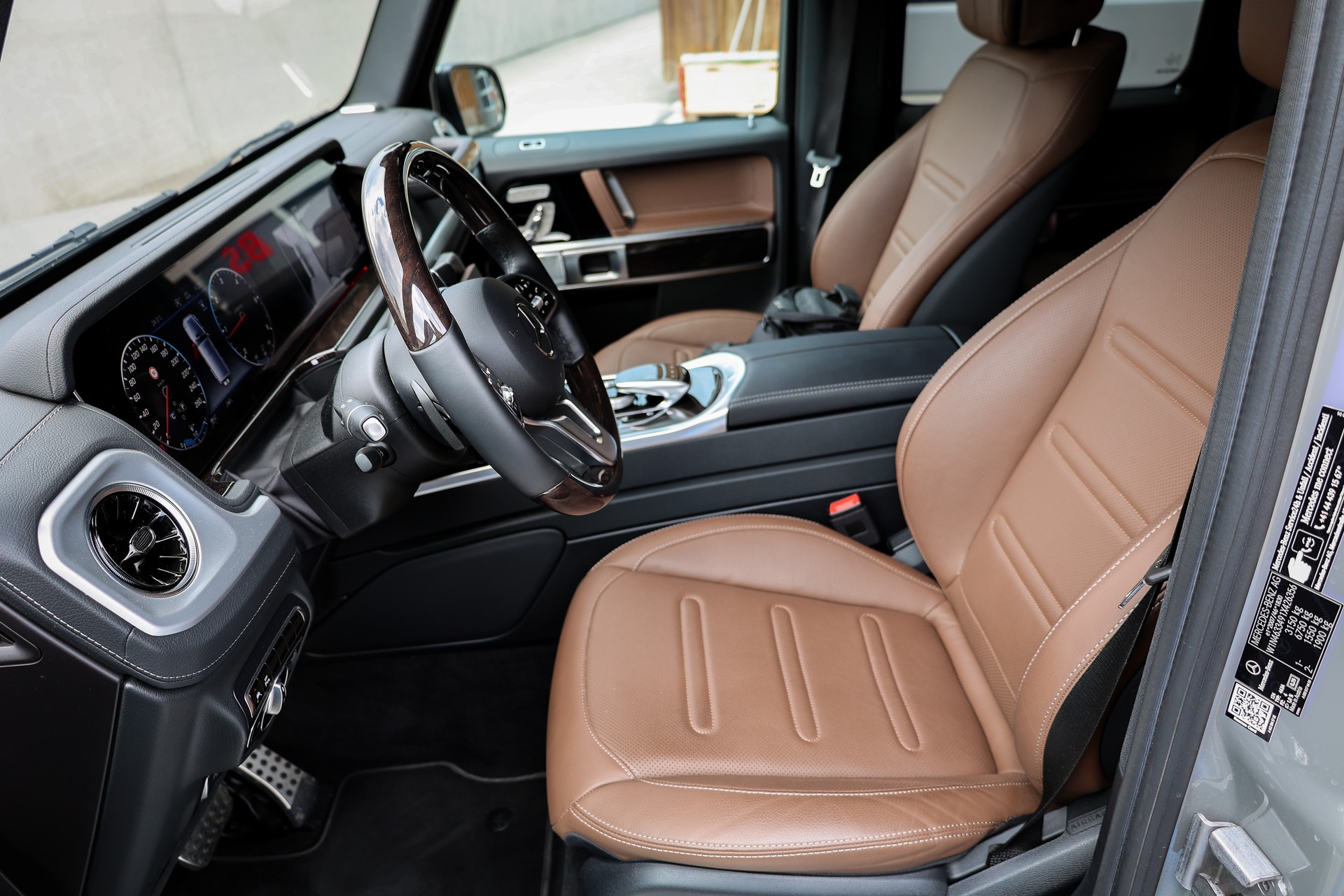 MERCEDES-BENZ G 350 d AMG Line 9G-Tronic-image-10